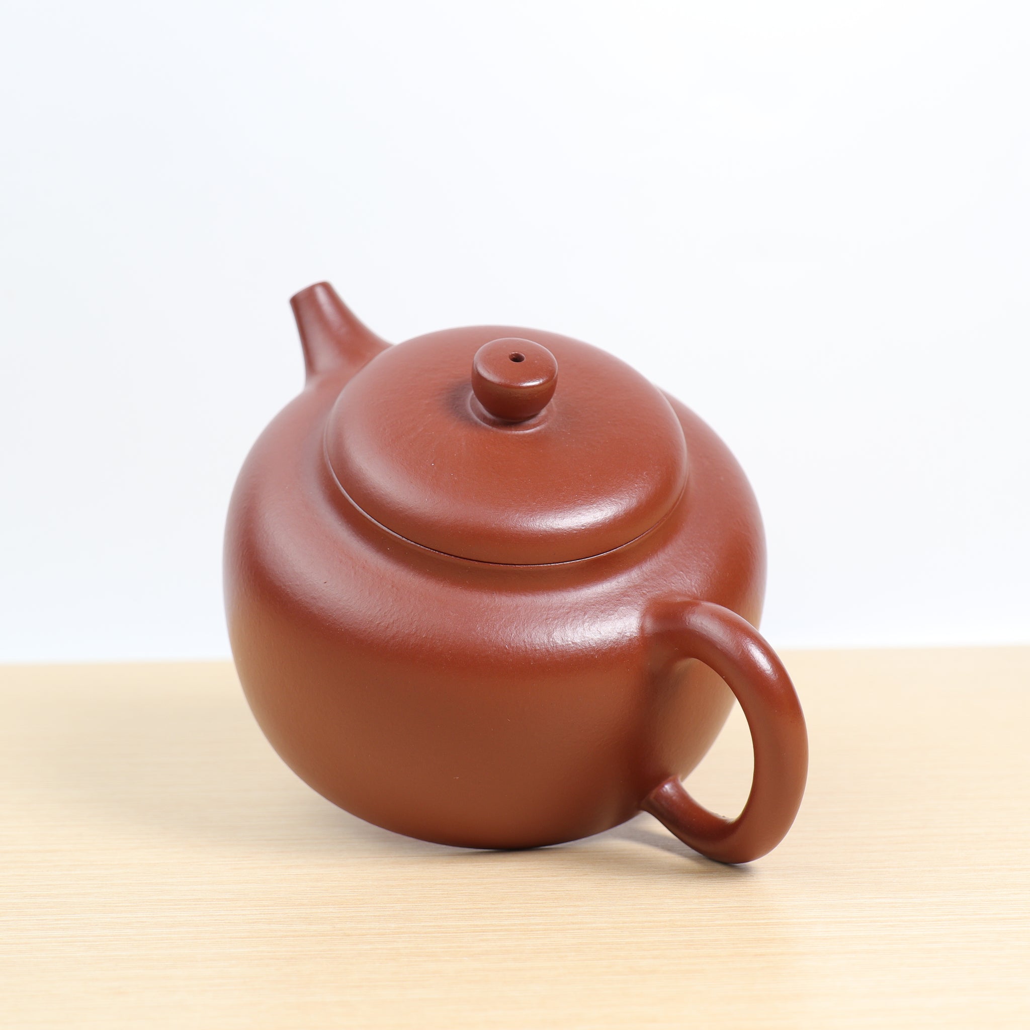 (Sold) [De Zhong] Fully handmade small coal kiln red clay classic purple sand teapot