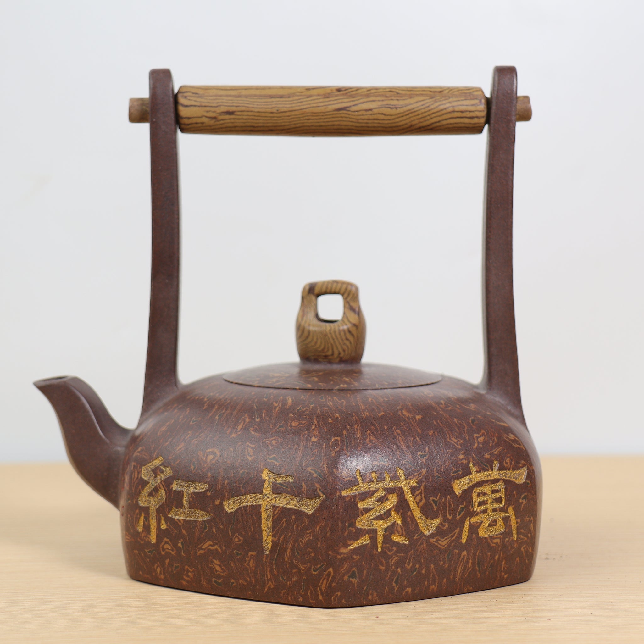 [A Thousand Purple Reds] Purple Clay Teapot with Bamboo Handle and Lift Lift