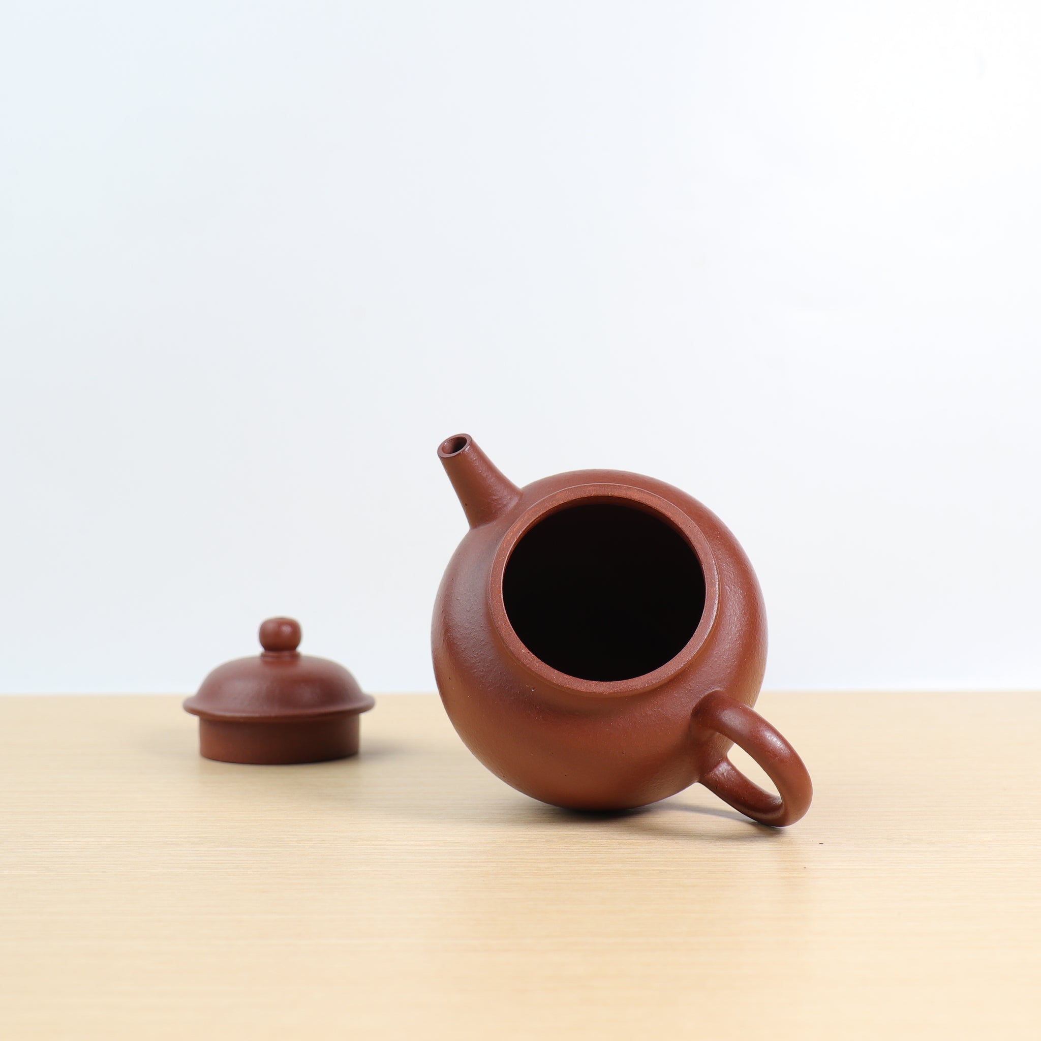 【巨輪掇只】朱泥紫砂茶壺