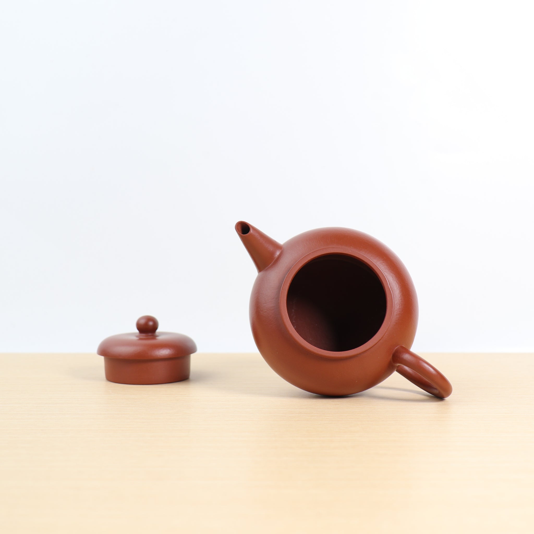 [Horizontal] Raw mineral cinnabar mud and purple sand teapot