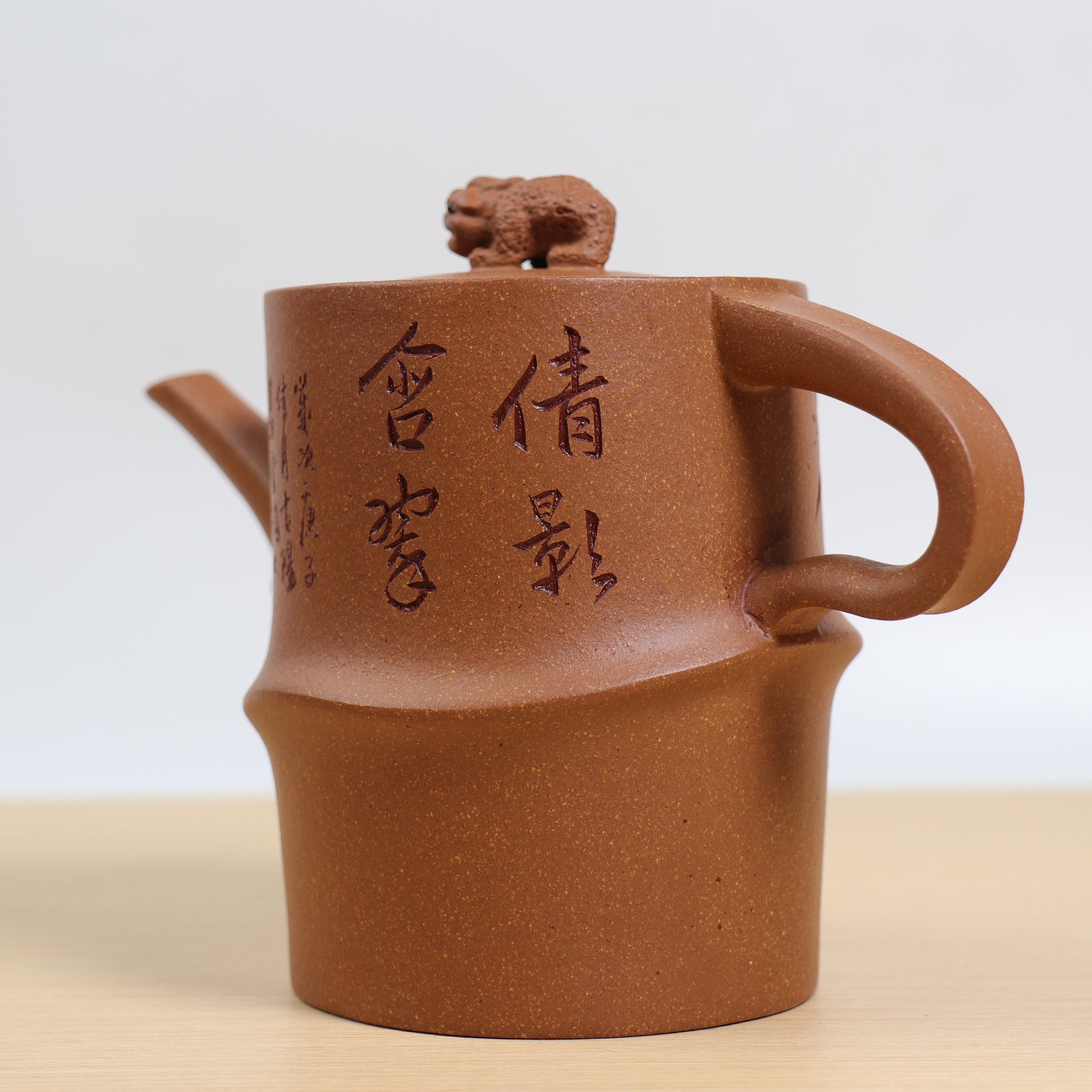 [Humility and discipline] High-quality gold descending slope carved purple sand teapot