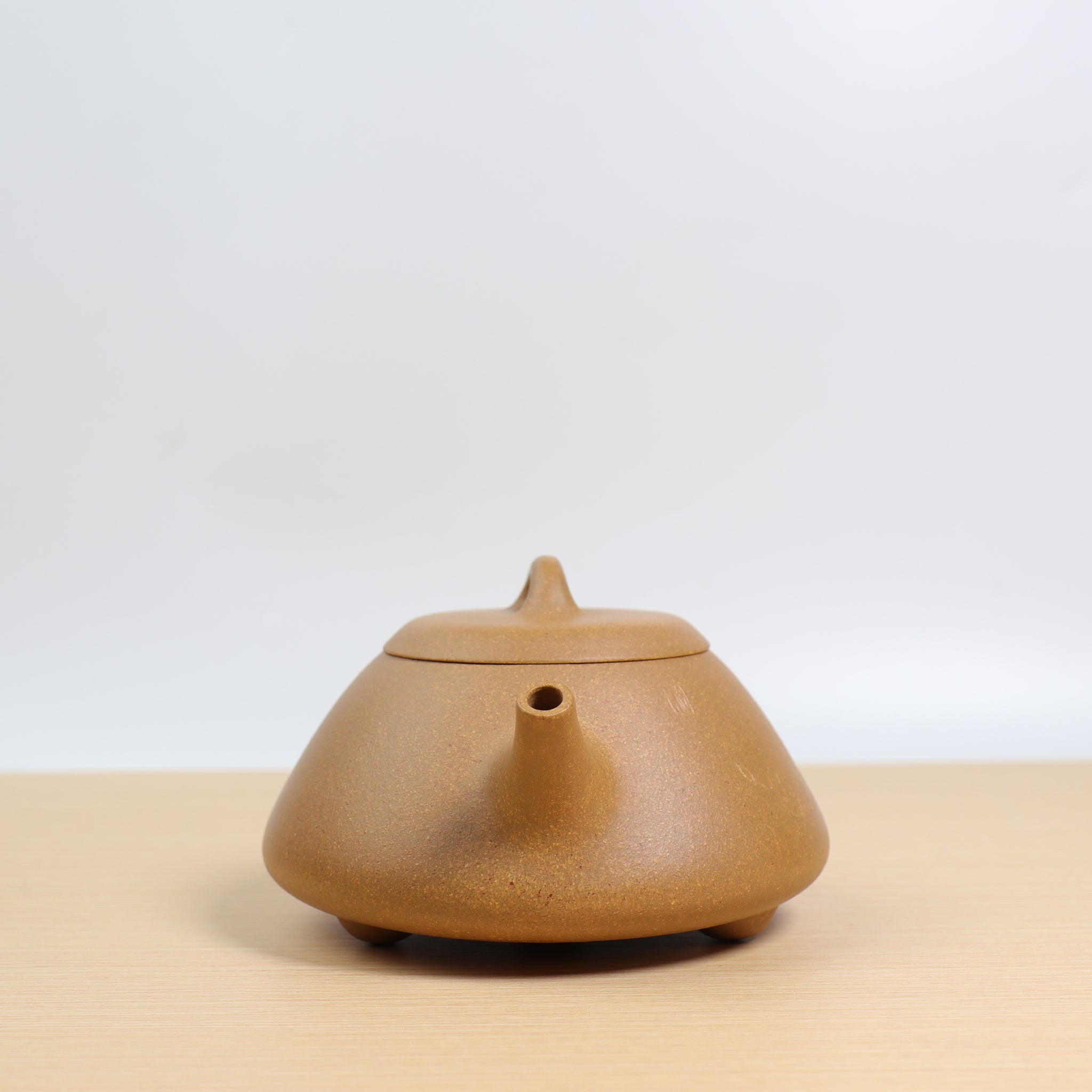 [Stone Ladle] Purple clay teapot carved from raw ore mud