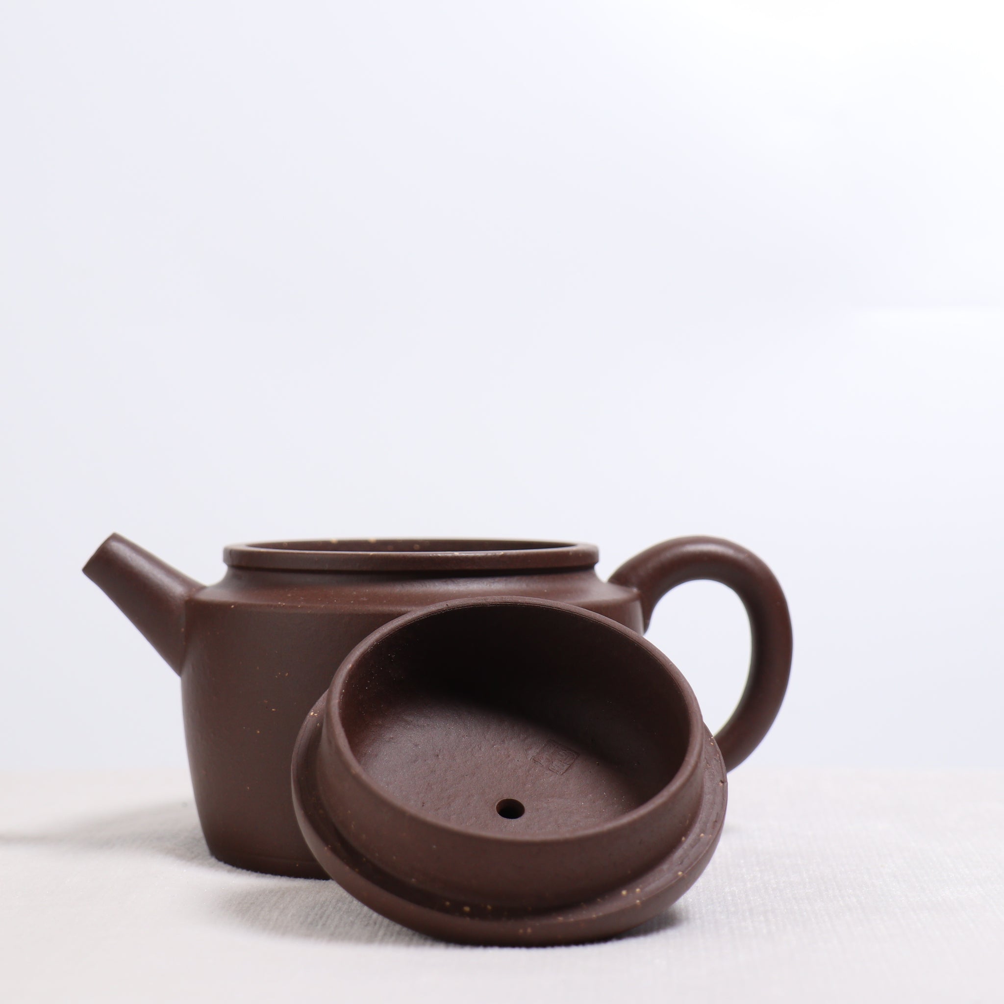 （已售出）【巨輪珠】原礦一廠中槽青紫砂茶壺