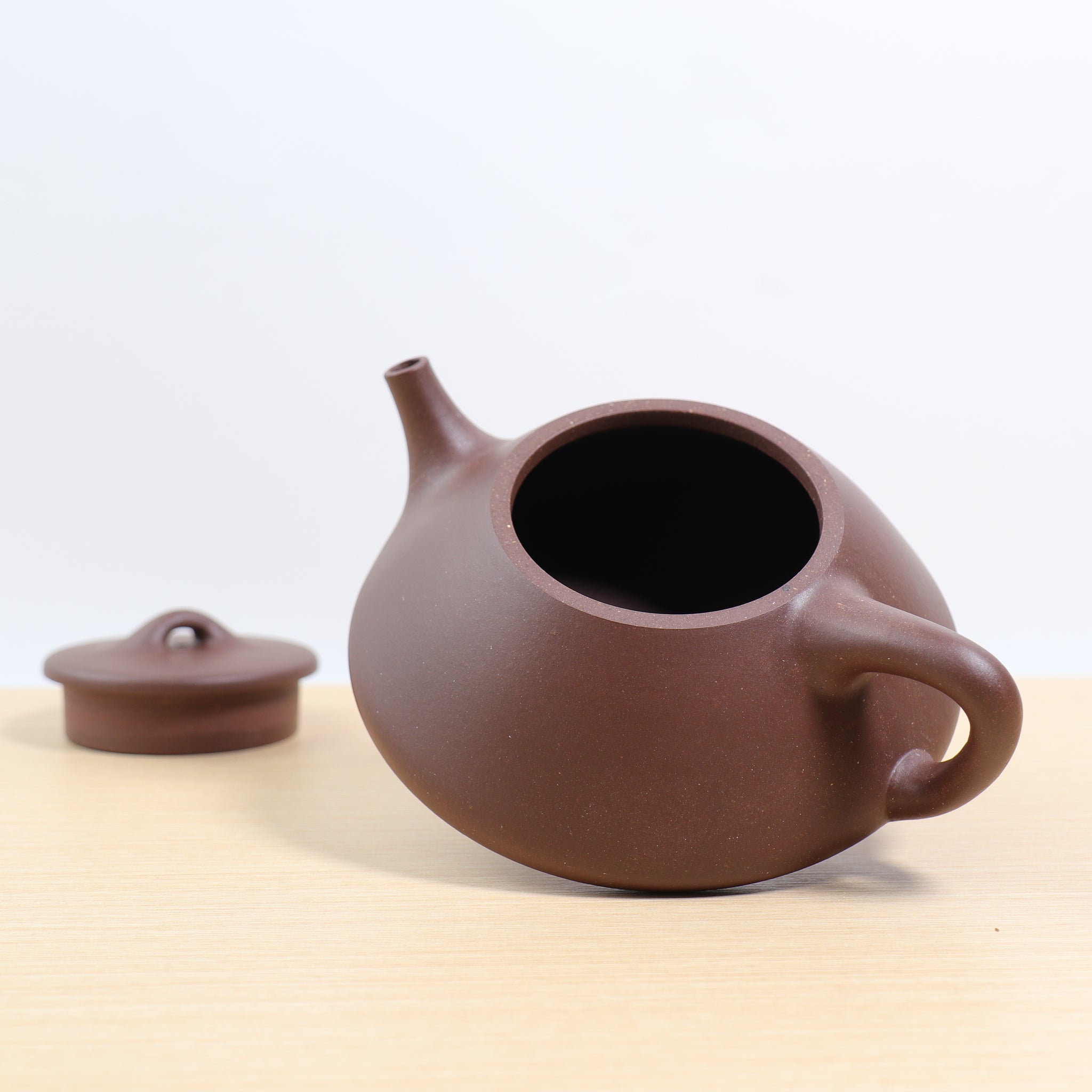 [Zi Ye Shi Lao] Fully handmade raw mineral purple mud and purple sand teapot