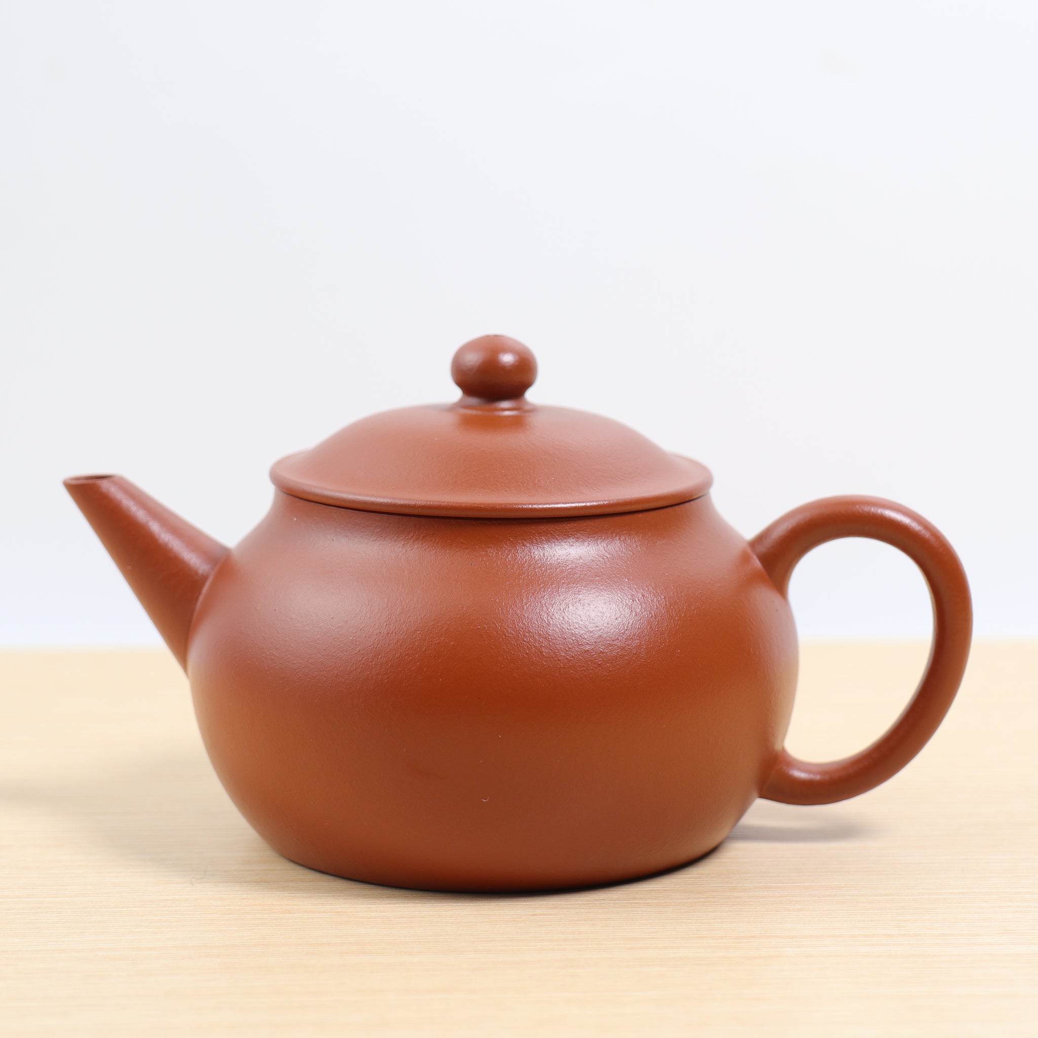 (Sold) *New Product* [Ming-style hat teapot] Fully handmade raw ore Zhaozhuang vermillion mud and purple sand teapot