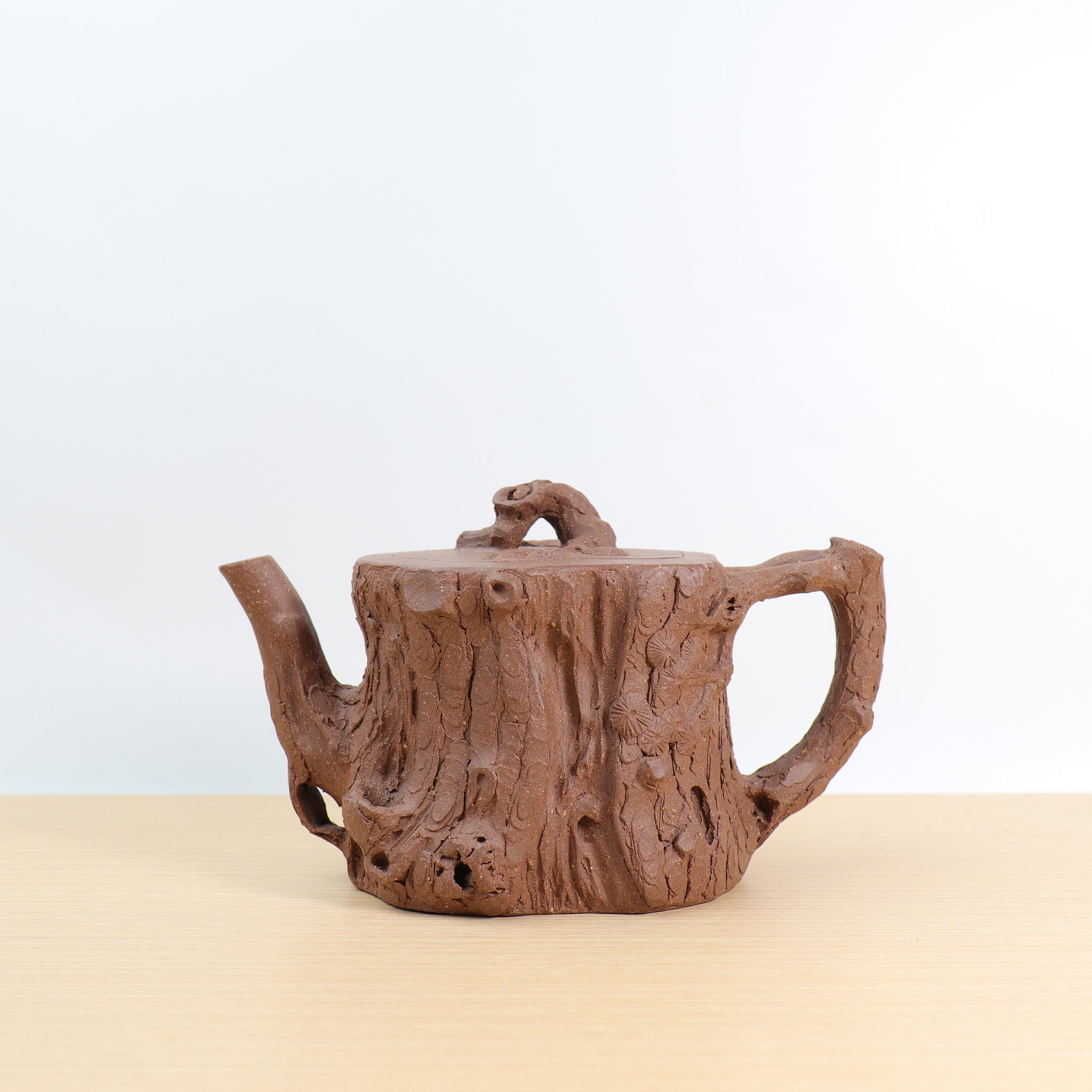 (Sold) [Wingyuan Songzhuan] Fully handmade raw ore stale old mud bionic purple clay teapot