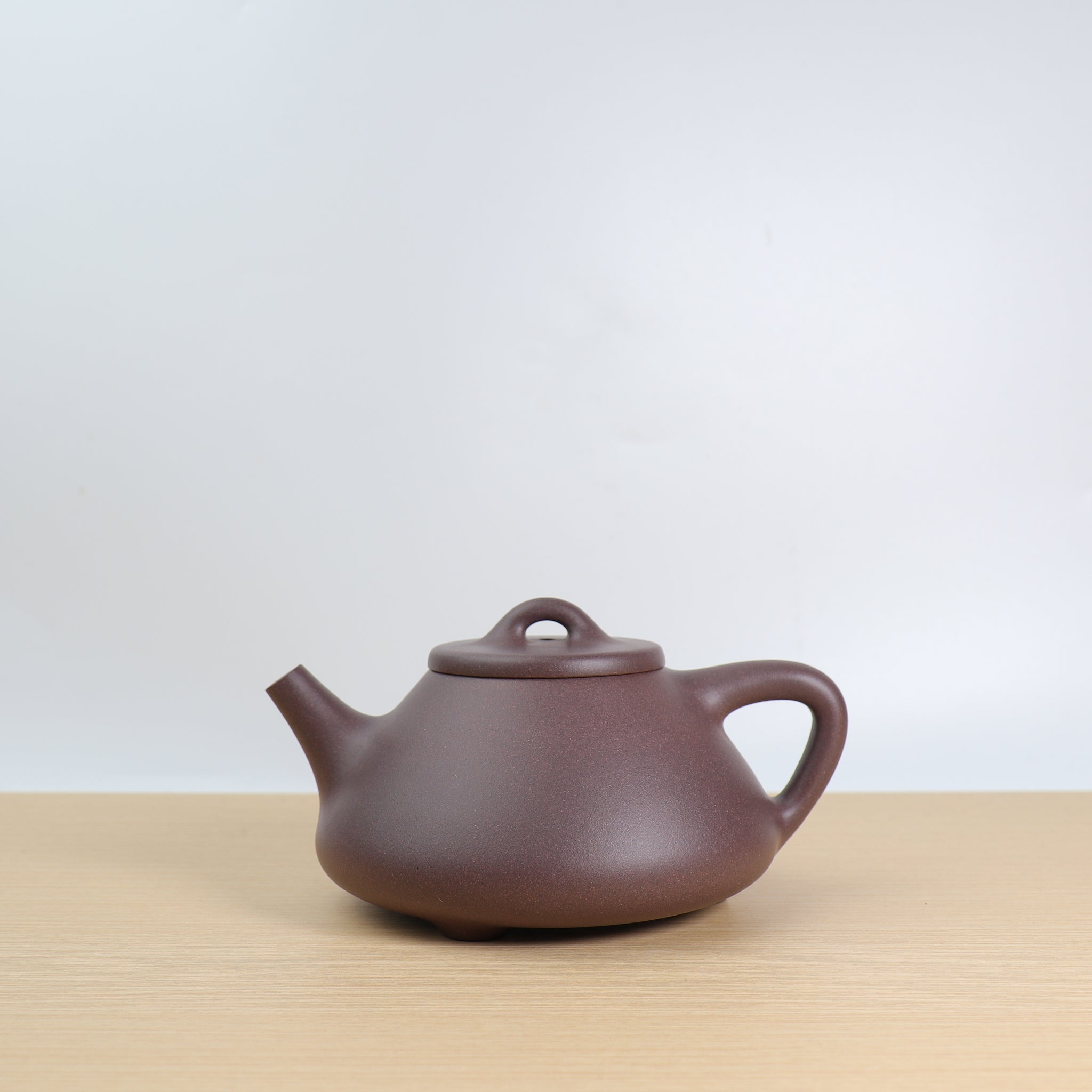 (Sold) [Ziye Stone Scoop] Fully handmade raw ore green ash mud purple sand teapot