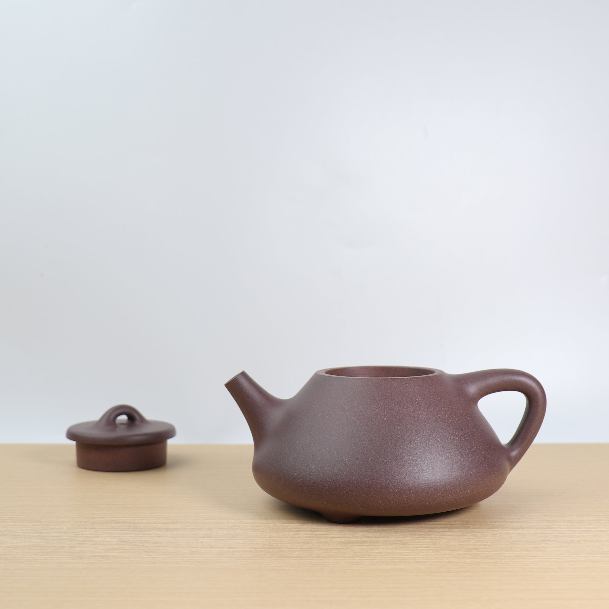 (Sold) [Ziye Stone Scoop] Fully handmade raw ore green ash mud purple sand teapot