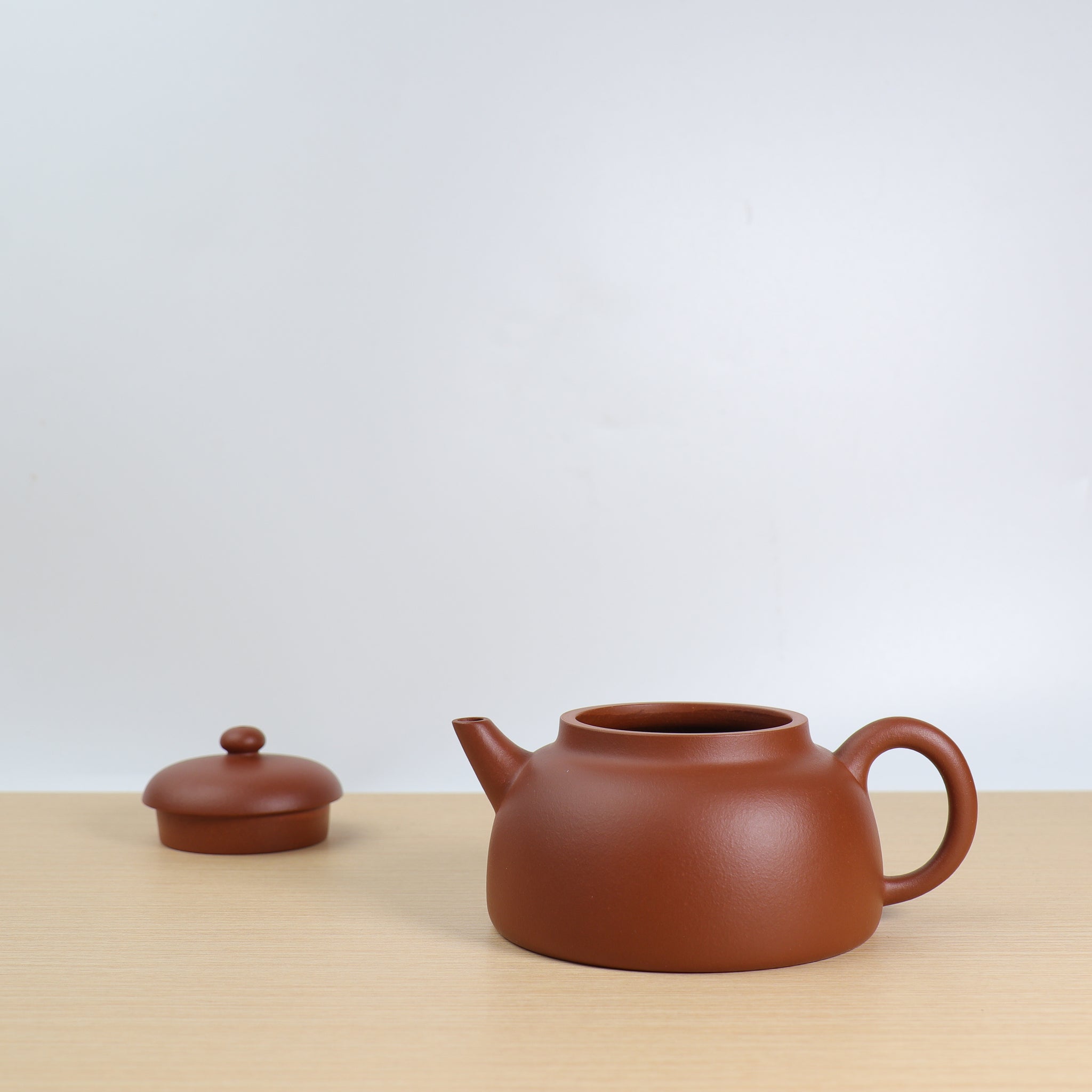 (Sold) [Jun Yu] Fully handmade Benshan red clay thin body purple sand teapot