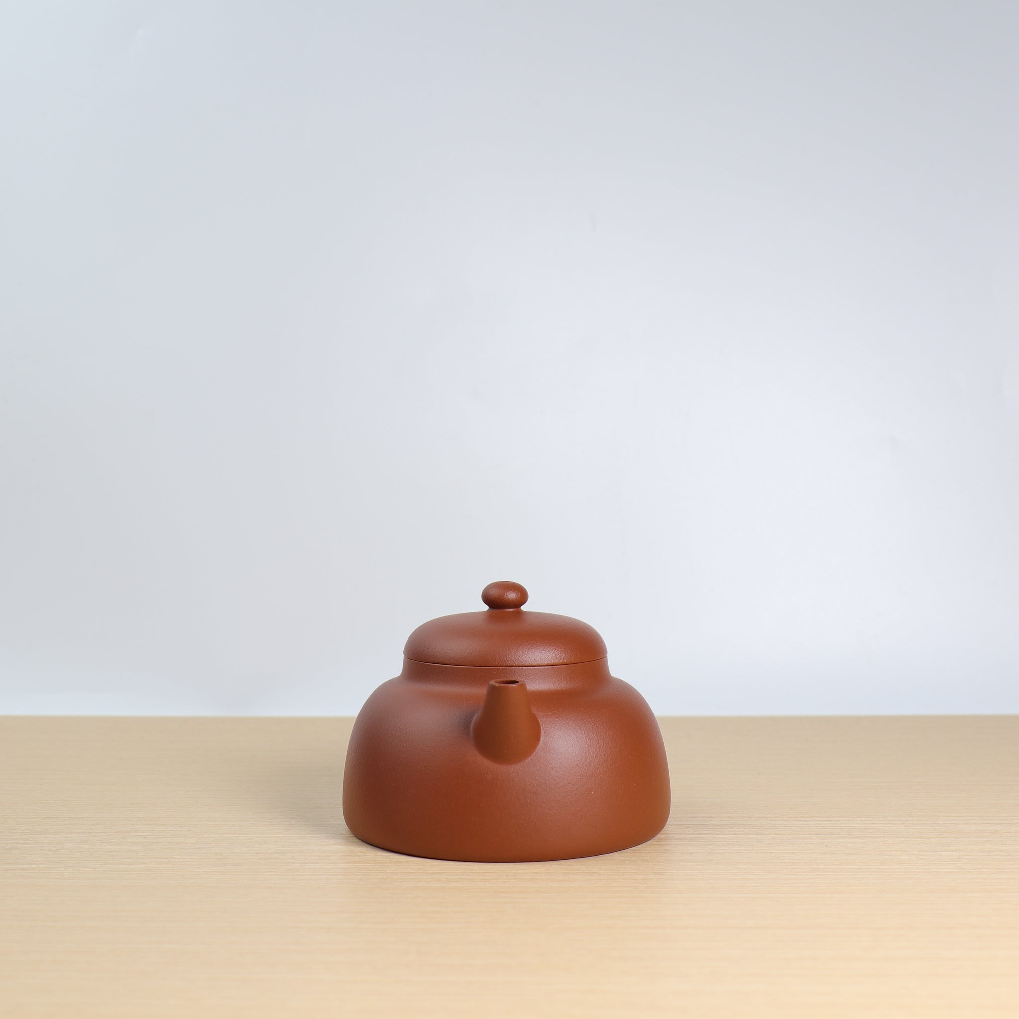 (Sold) [Jun Yu] Fully handmade Benshan red clay thin body purple sand teapot