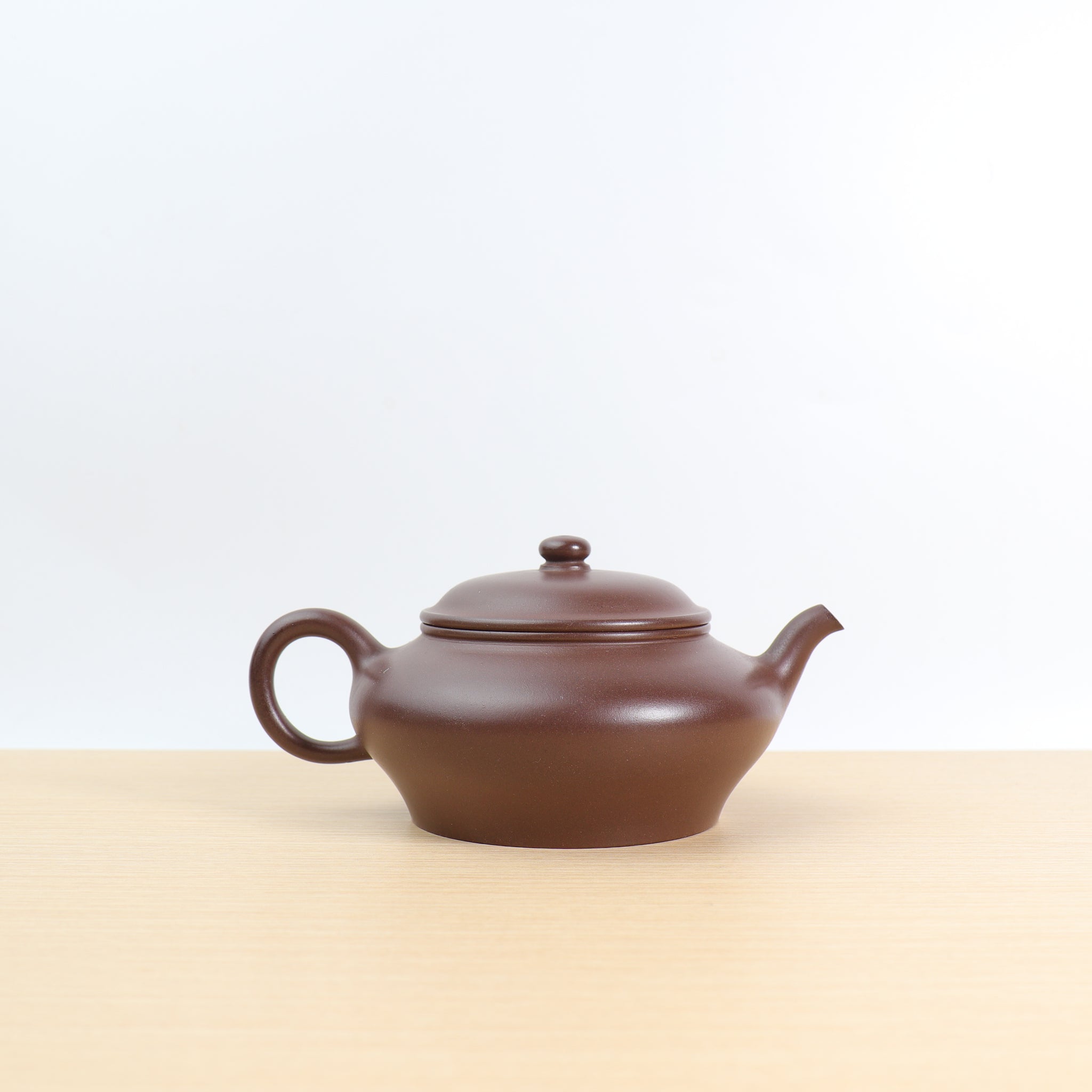 (Sold) *In Stock Taikoo** New Product* [Virtual Flat Pot] Fully handmade raw ore old purple clay and purple sand teapot