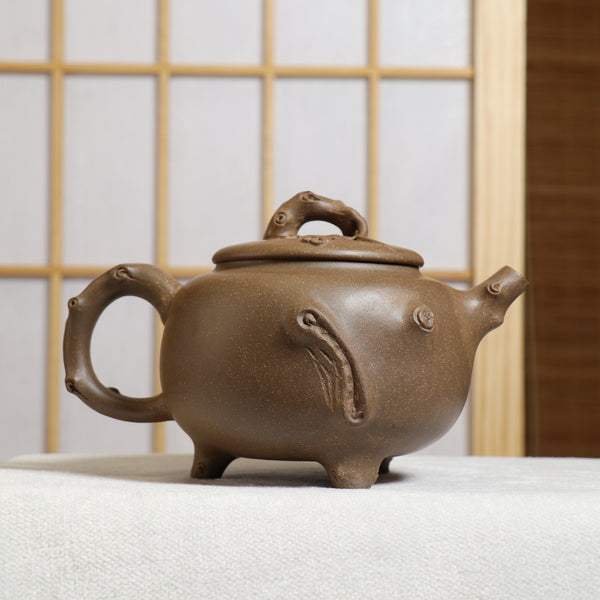 （已售出）【三足樹樁】全手工原礦灰段泥貼花紫砂茶壺