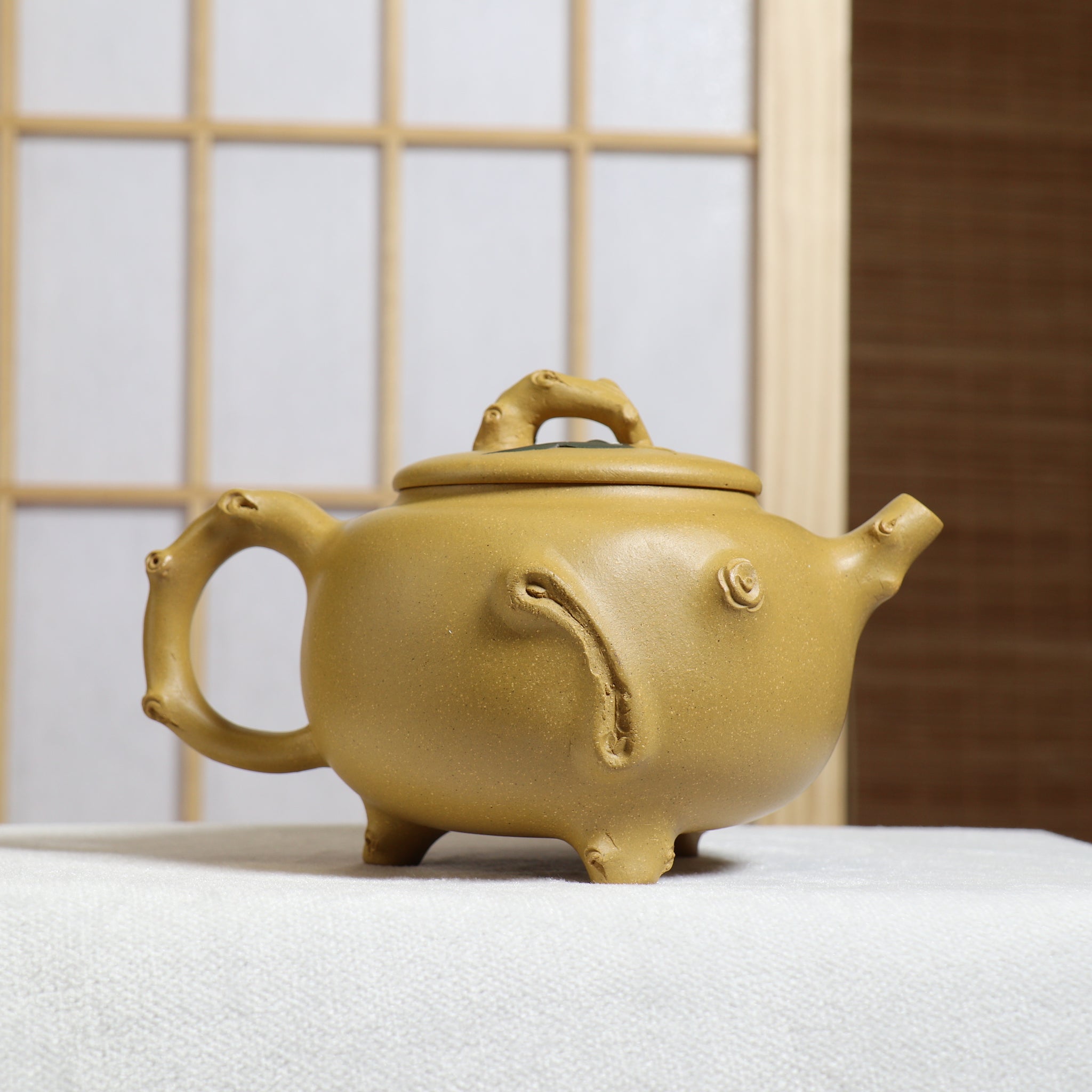 (Sold) [Three Legs] Fully handmade raw ore yellow clay decal purple clay teapot