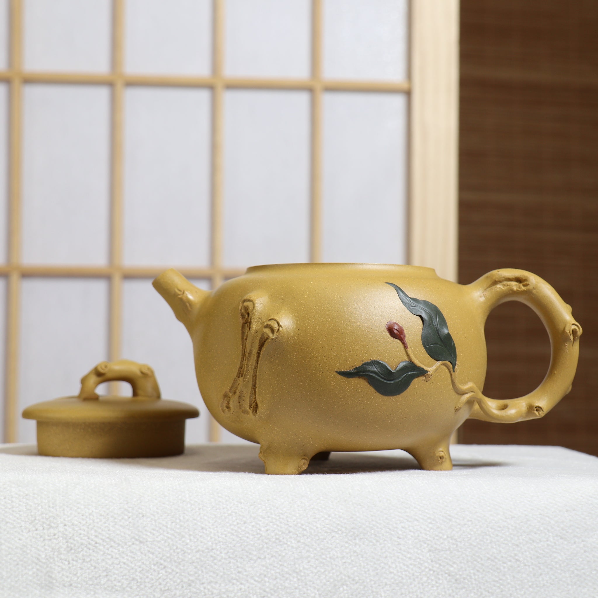 (Sold) [Three Legs] Fully handmade raw ore yellow clay decal purple clay teapot