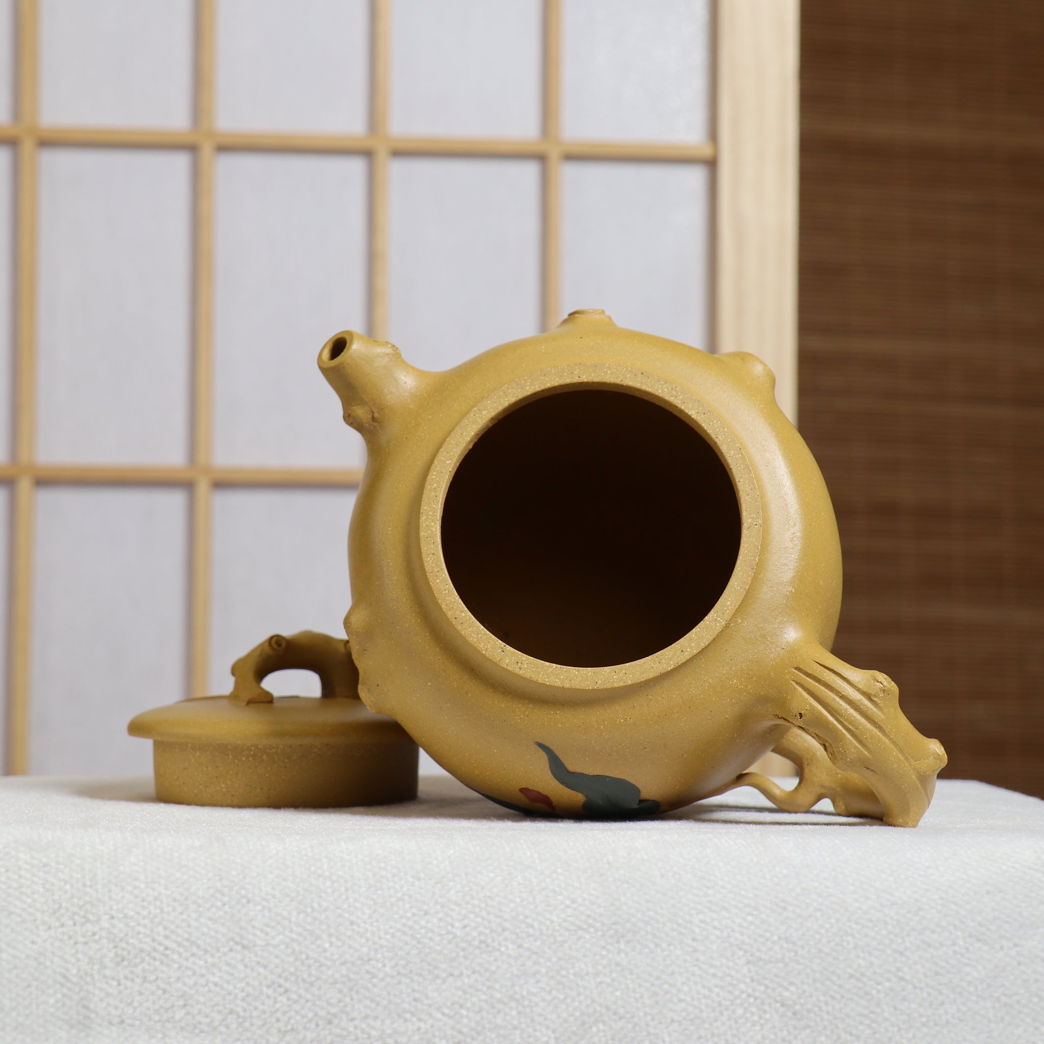 (Sold) [Three Legs] Fully handmade raw ore yellow clay decal purple clay teapot