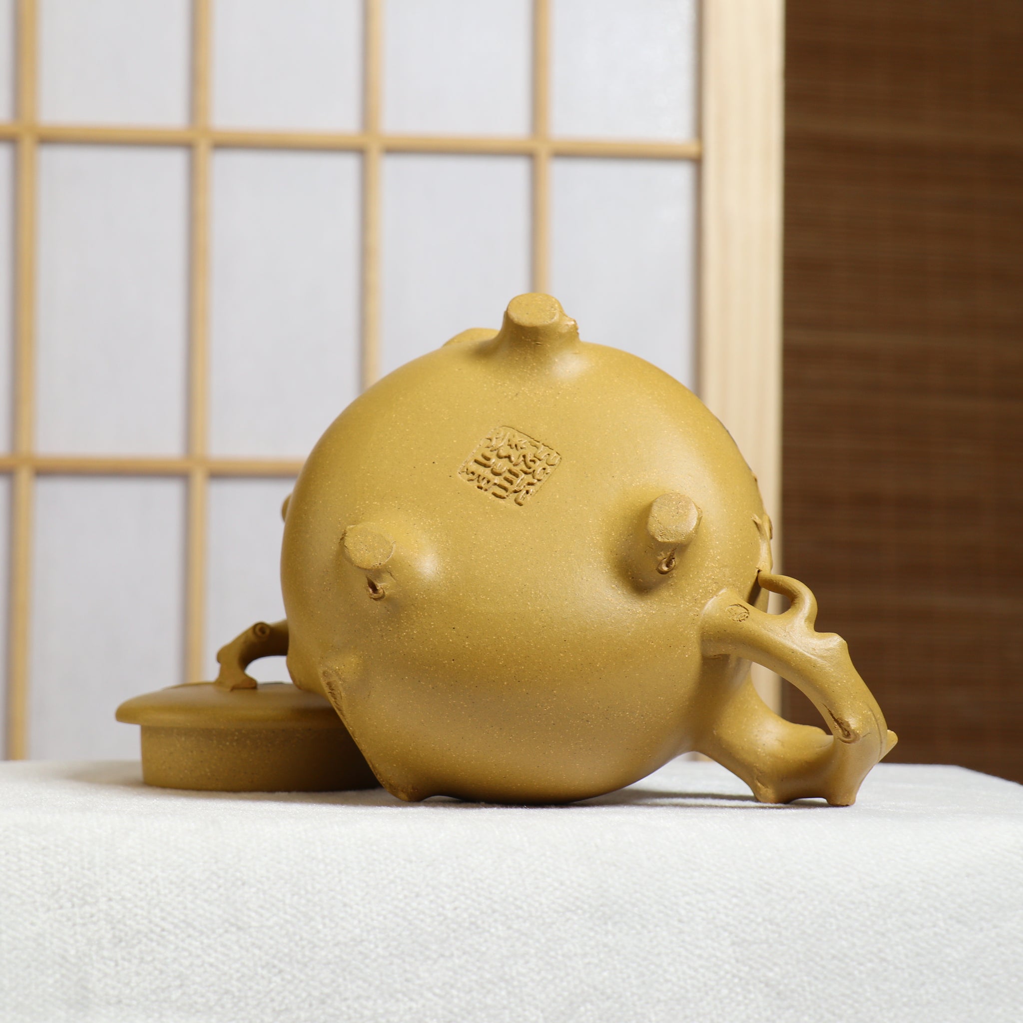 (Sold) [Three Legs] Fully handmade raw ore yellow clay decal purple clay teapot