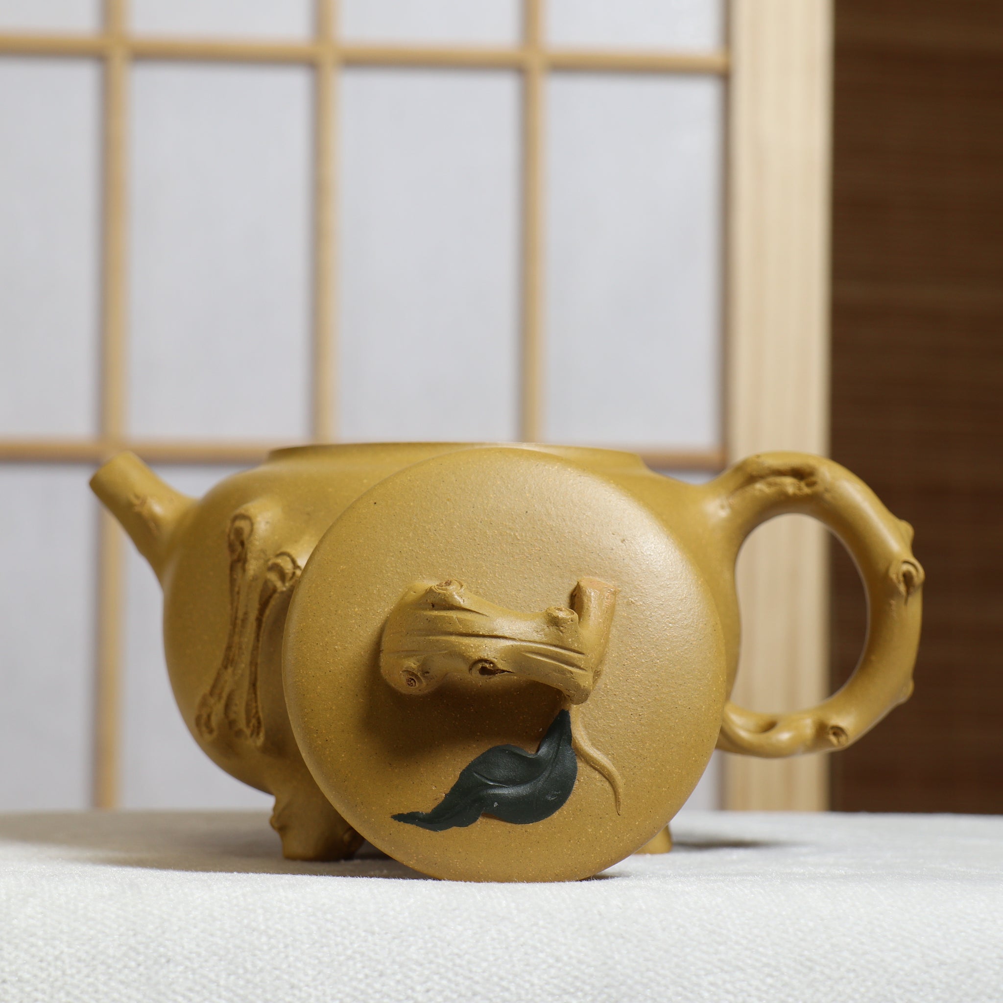 (Sold) [Three Legs] Fully handmade raw ore yellow clay decal purple clay teapot