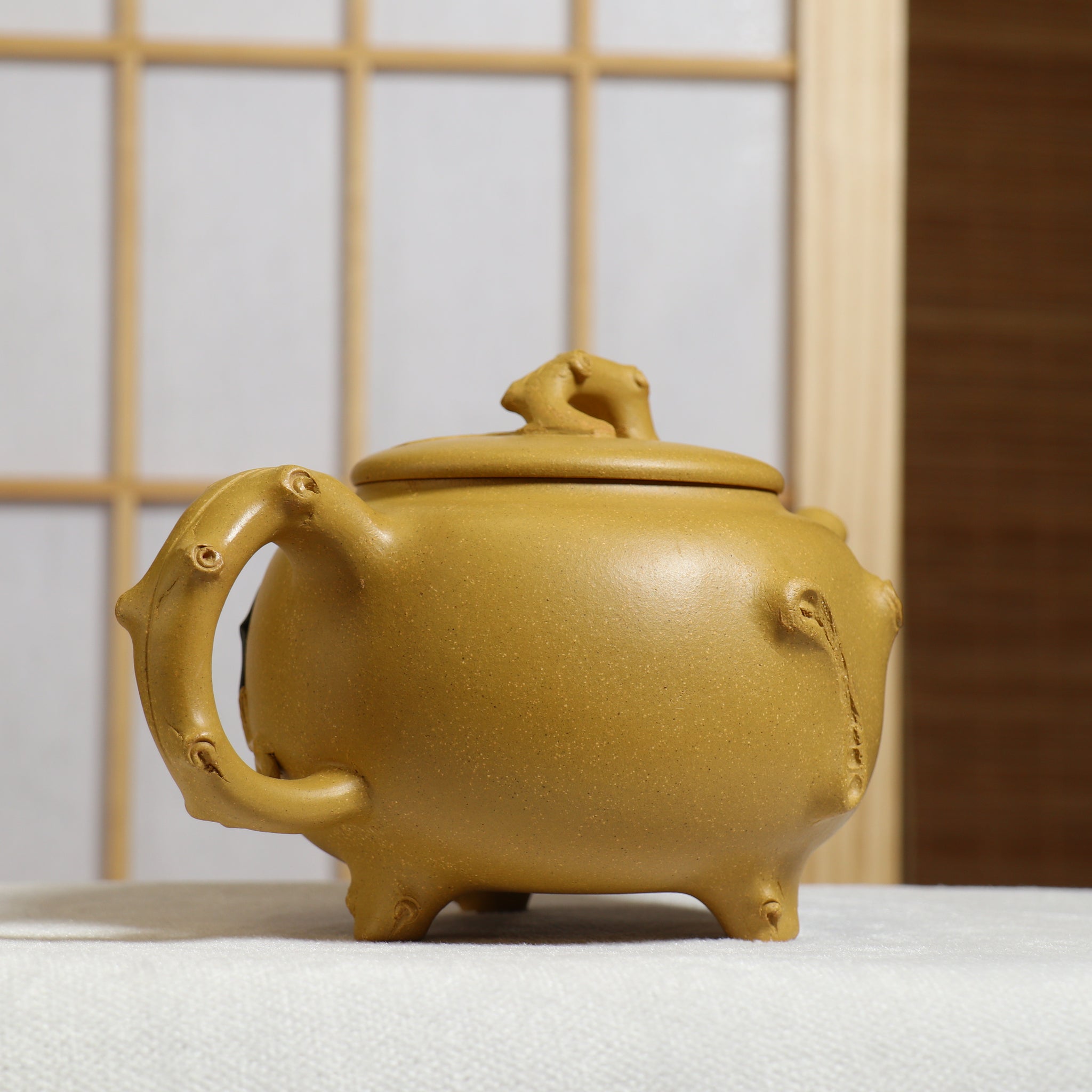 (Sold) [Three Legs] Fully handmade raw ore yellow clay decal purple clay teapot