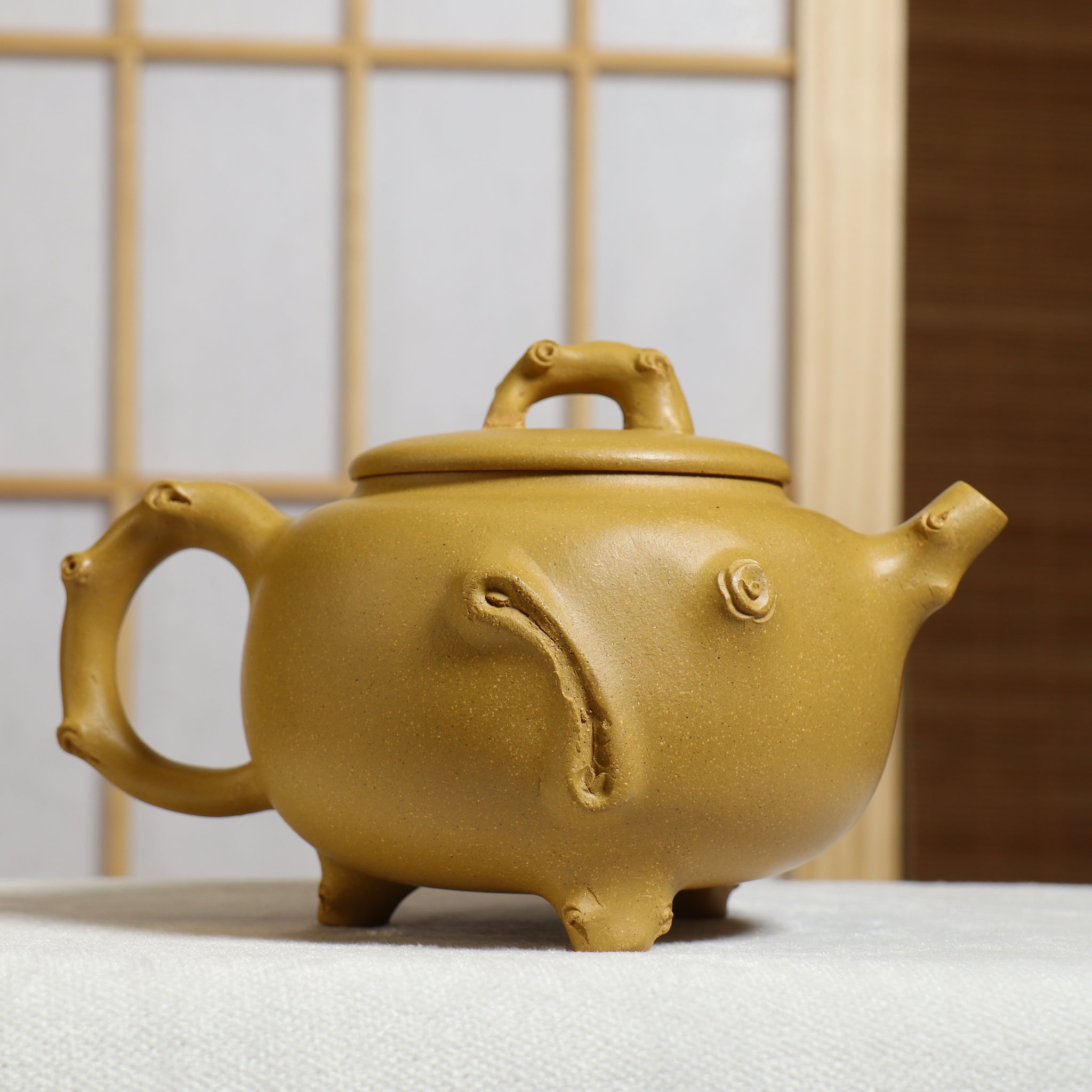 (Sold) [Three Legs] Fully handmade raw ore yellow clay decal purple clay teapot