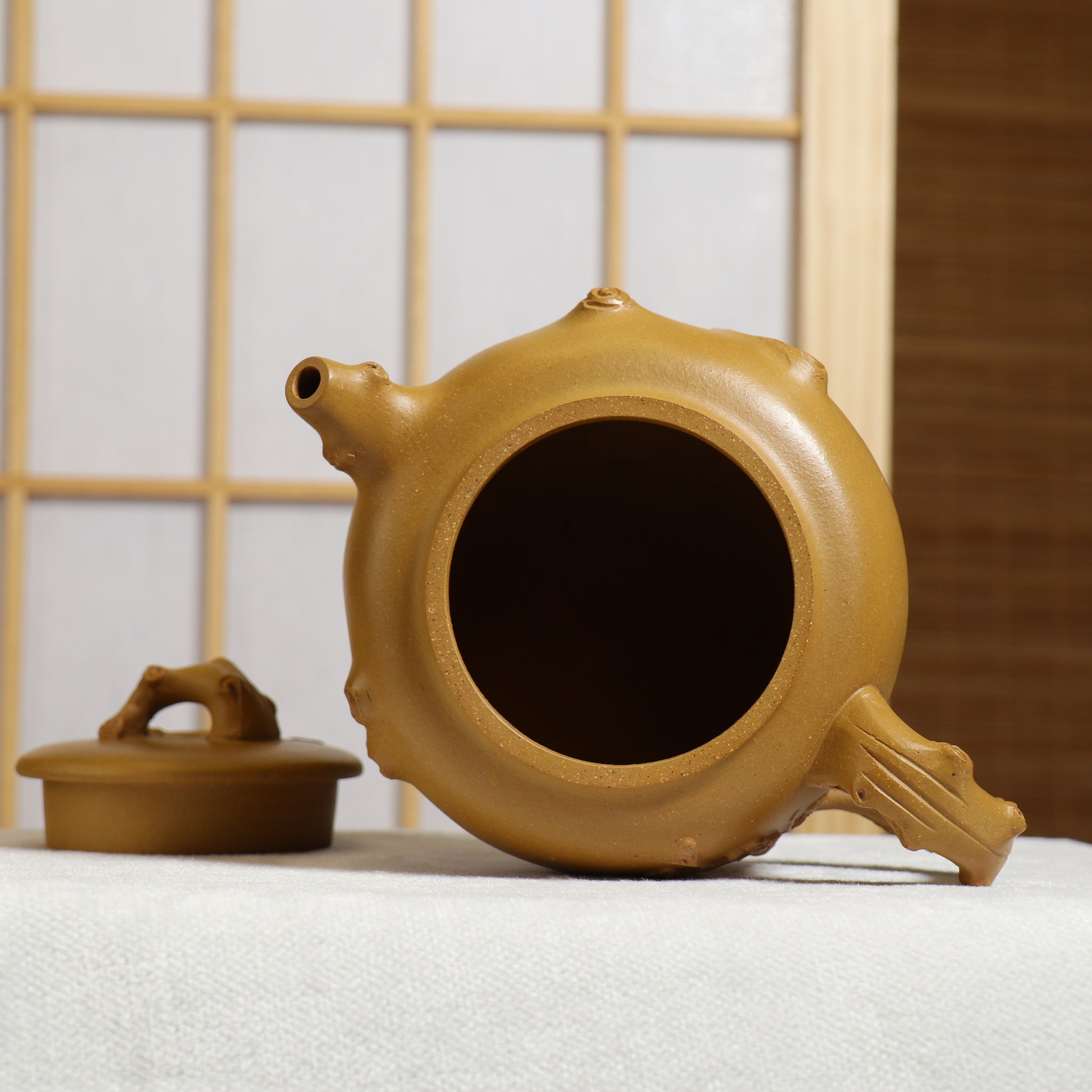 (Sold) [Three-legged plum pile] Fully handmade raw ore yellow mud decal purple clay teapot