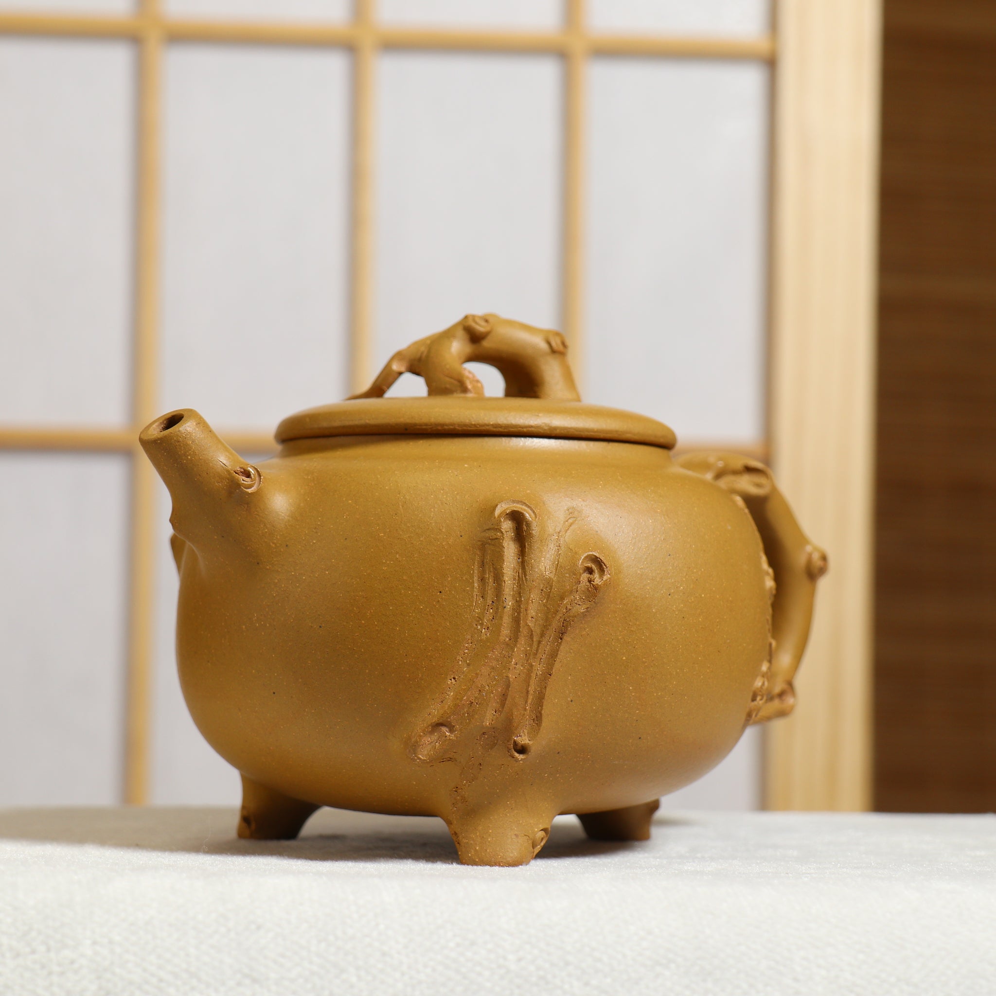 (Sold) [Three-legged plum pile] Fully handmade raw ore yellow mud decal purple clay teapot