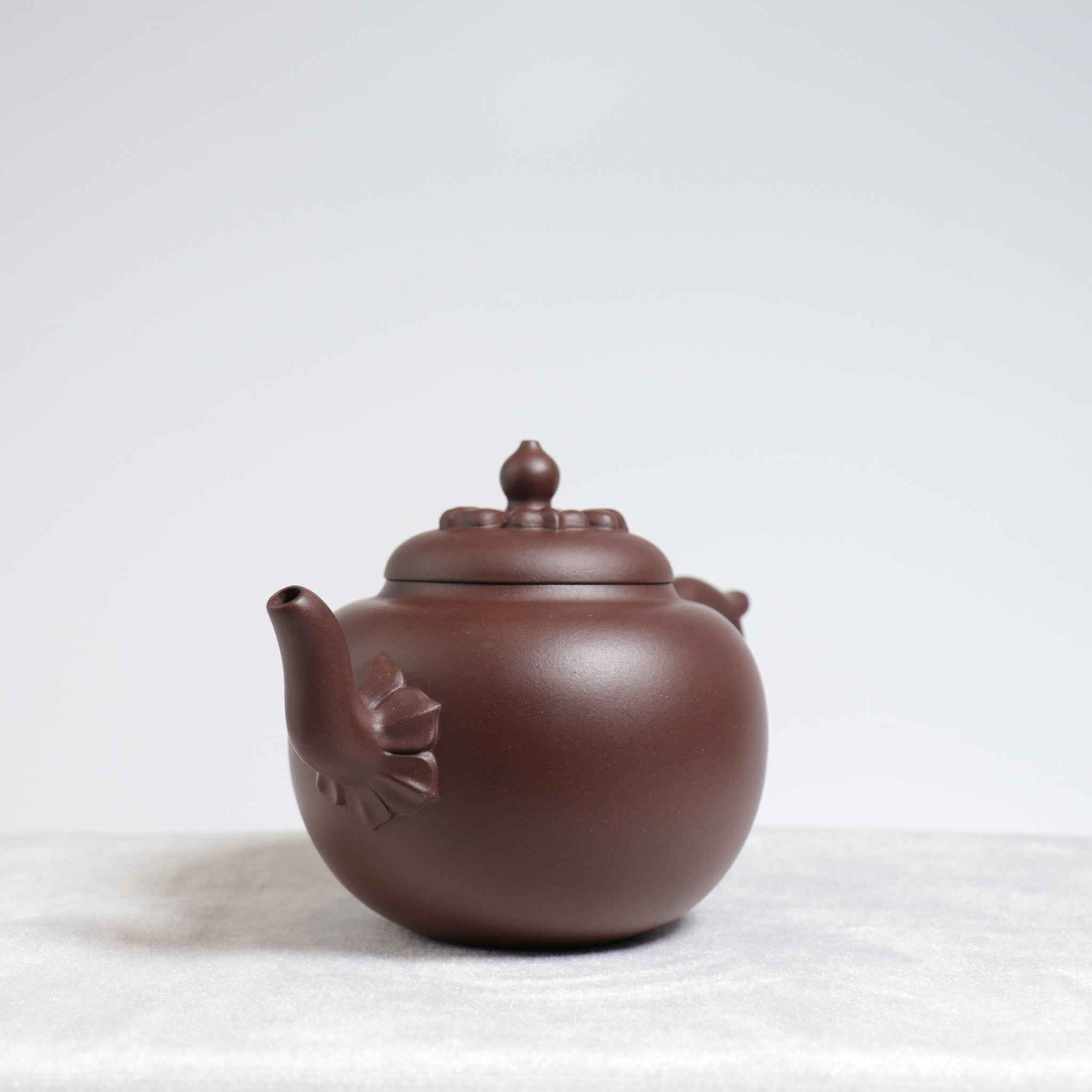 【菱花壺】全手工原礦七十年代老紫泥優雅紫砂茶壺