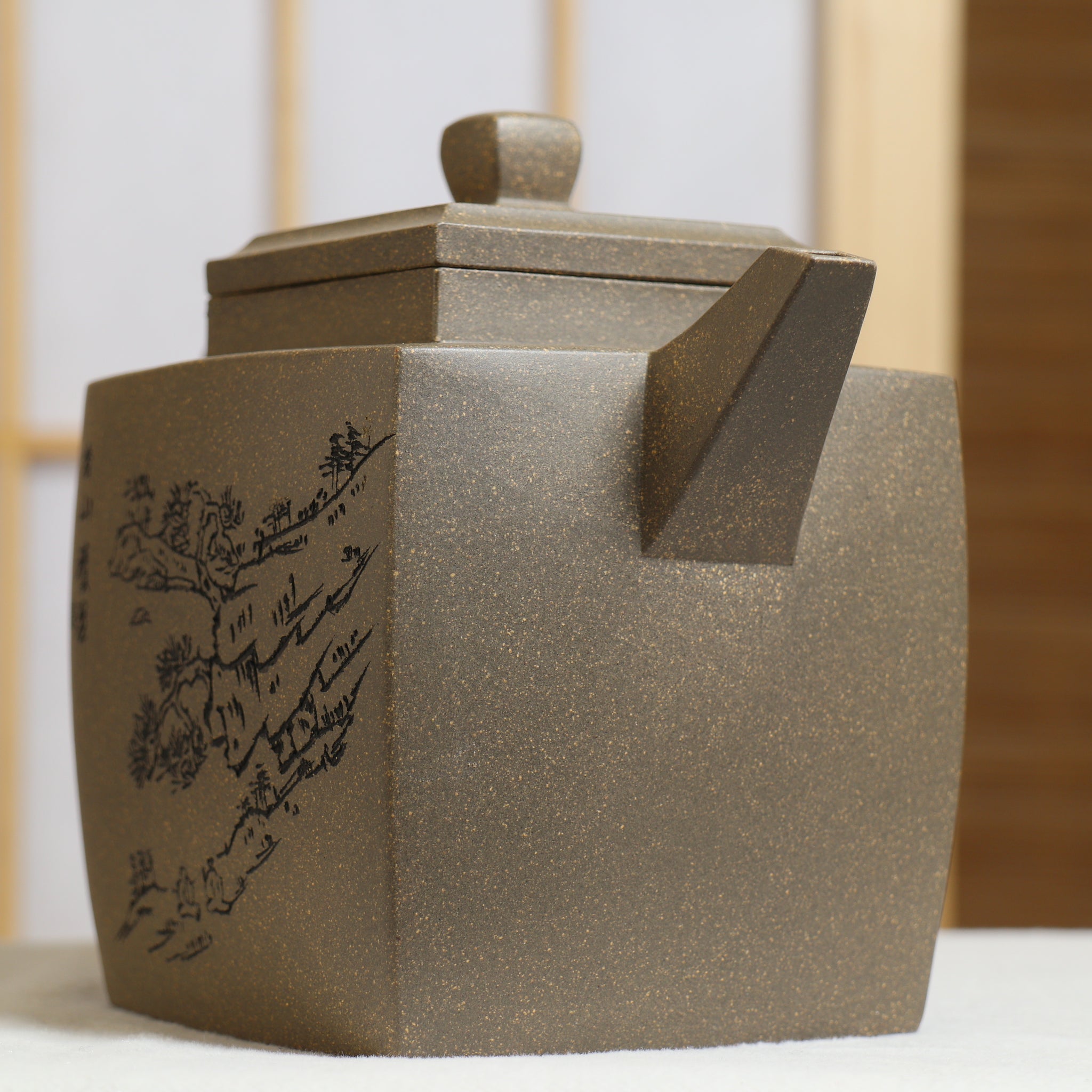 【Sifang Anle】Purple clay teapot with original ore green section clay carving and calligraphy