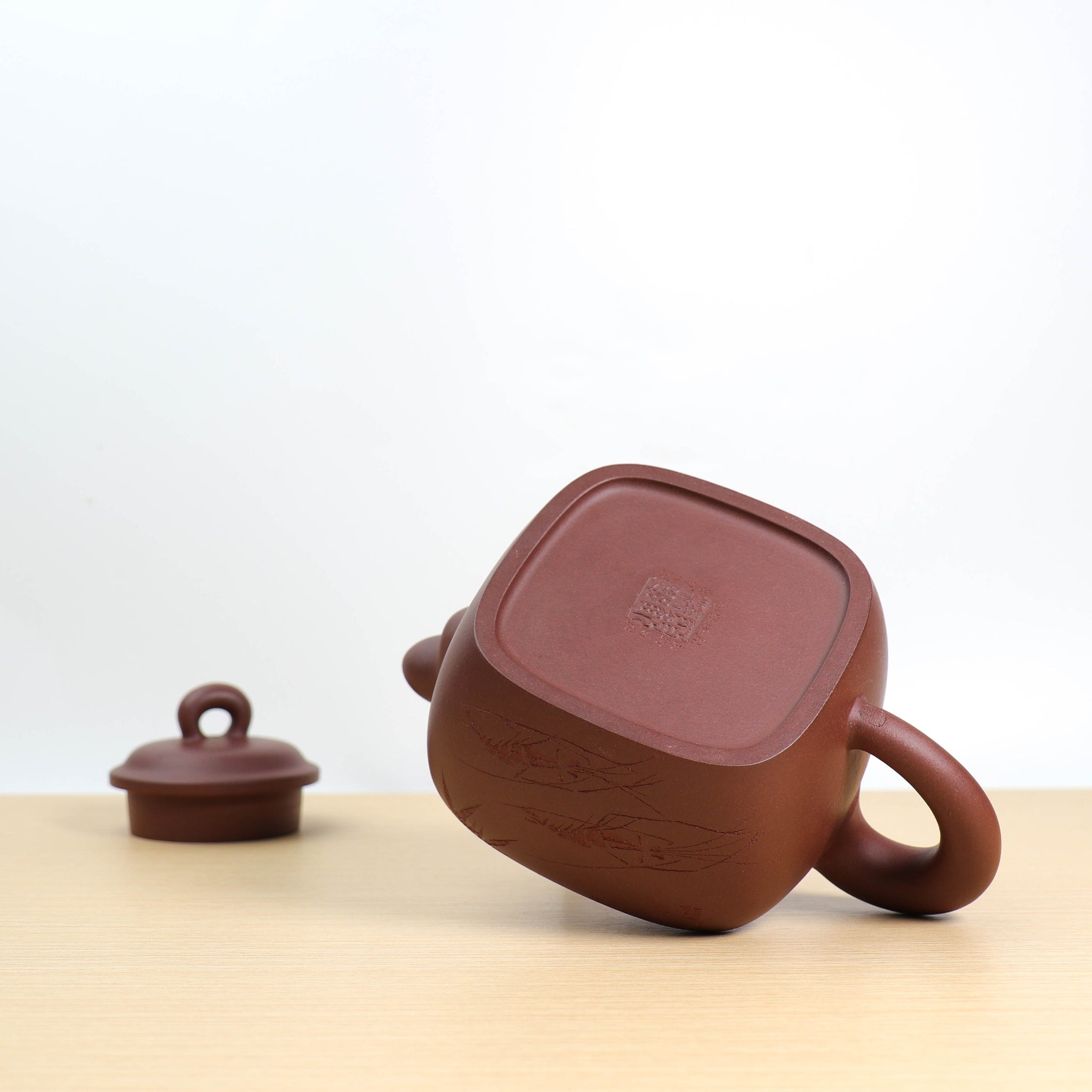 [Daohong Sifang] Fully handmade raw mineral purple clay calligraphy teapot