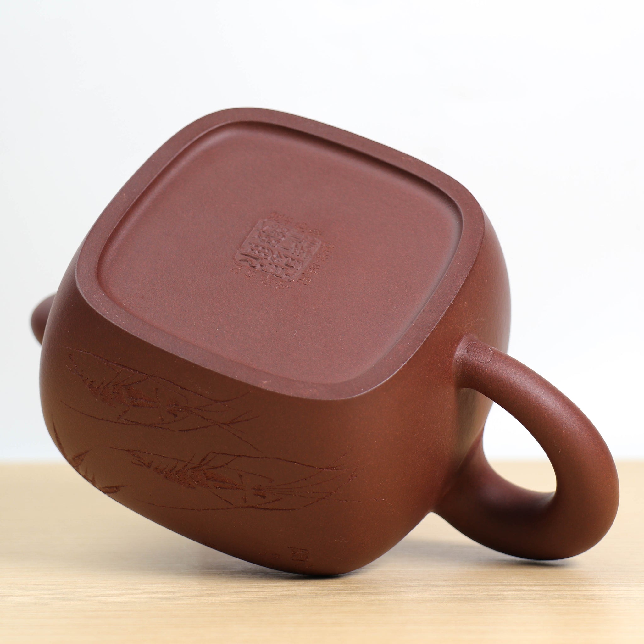 [Daohong Sifang] Fully handmade raw mineral purple clay calligraphy teapot