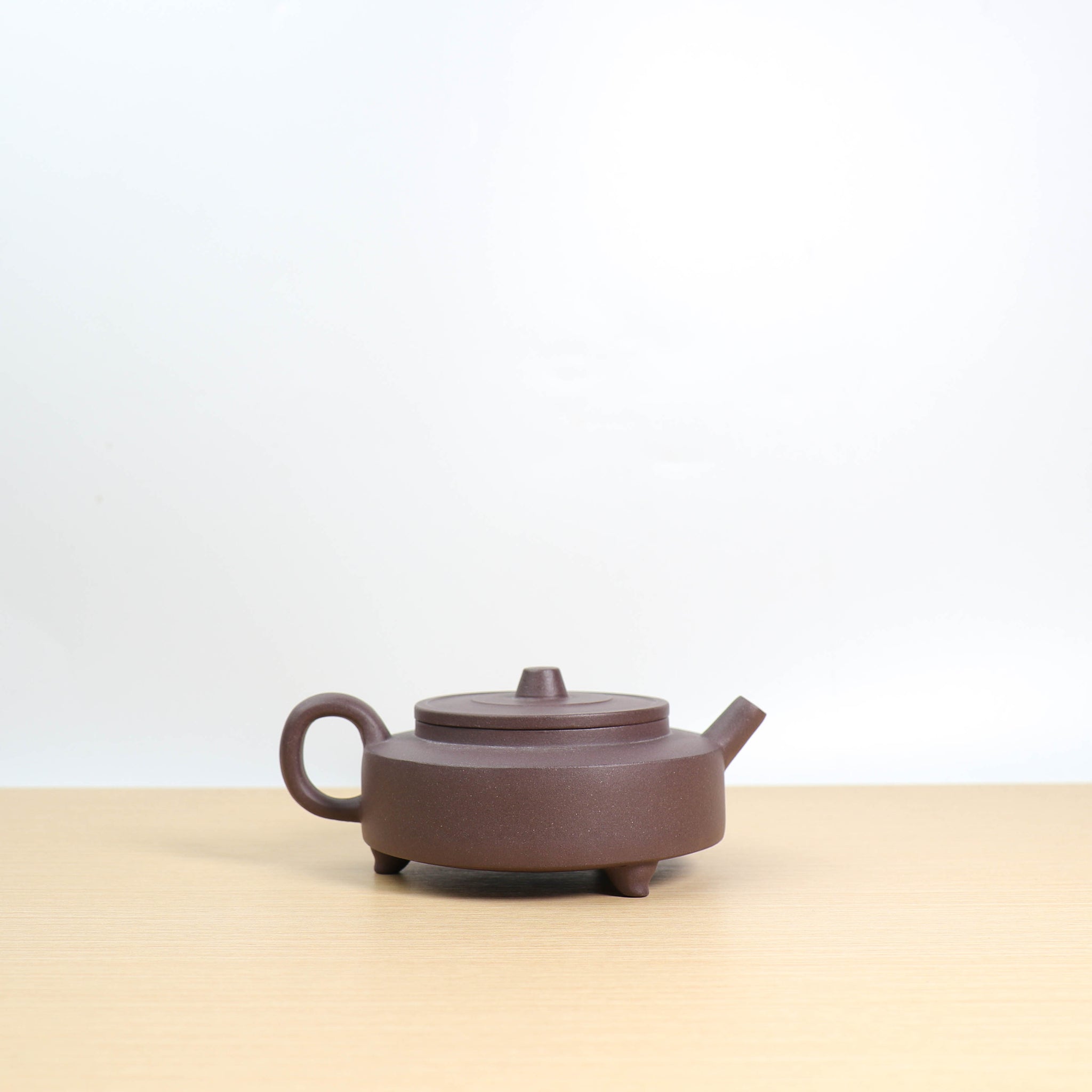 (Sold) [Small Weekly Plate] Violet Sky Blue Clay Purple Clay Teapot