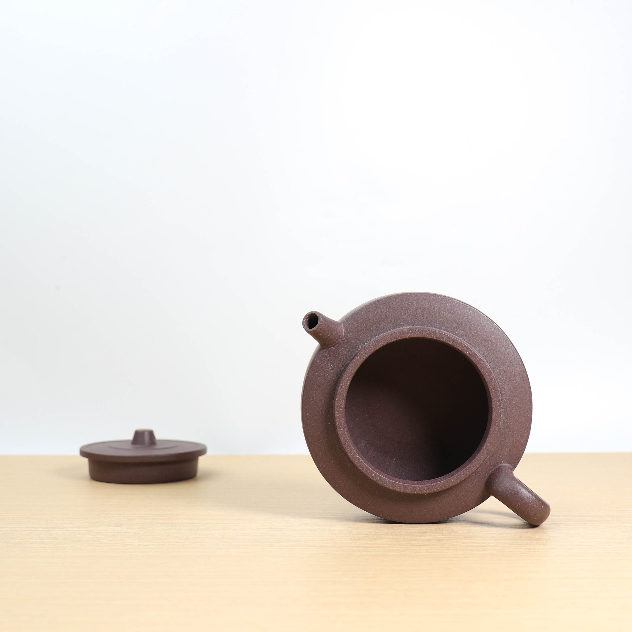 (Sold) [Small Weekly Plate] Violet Sky Blue Clay Purple Clay Teapot