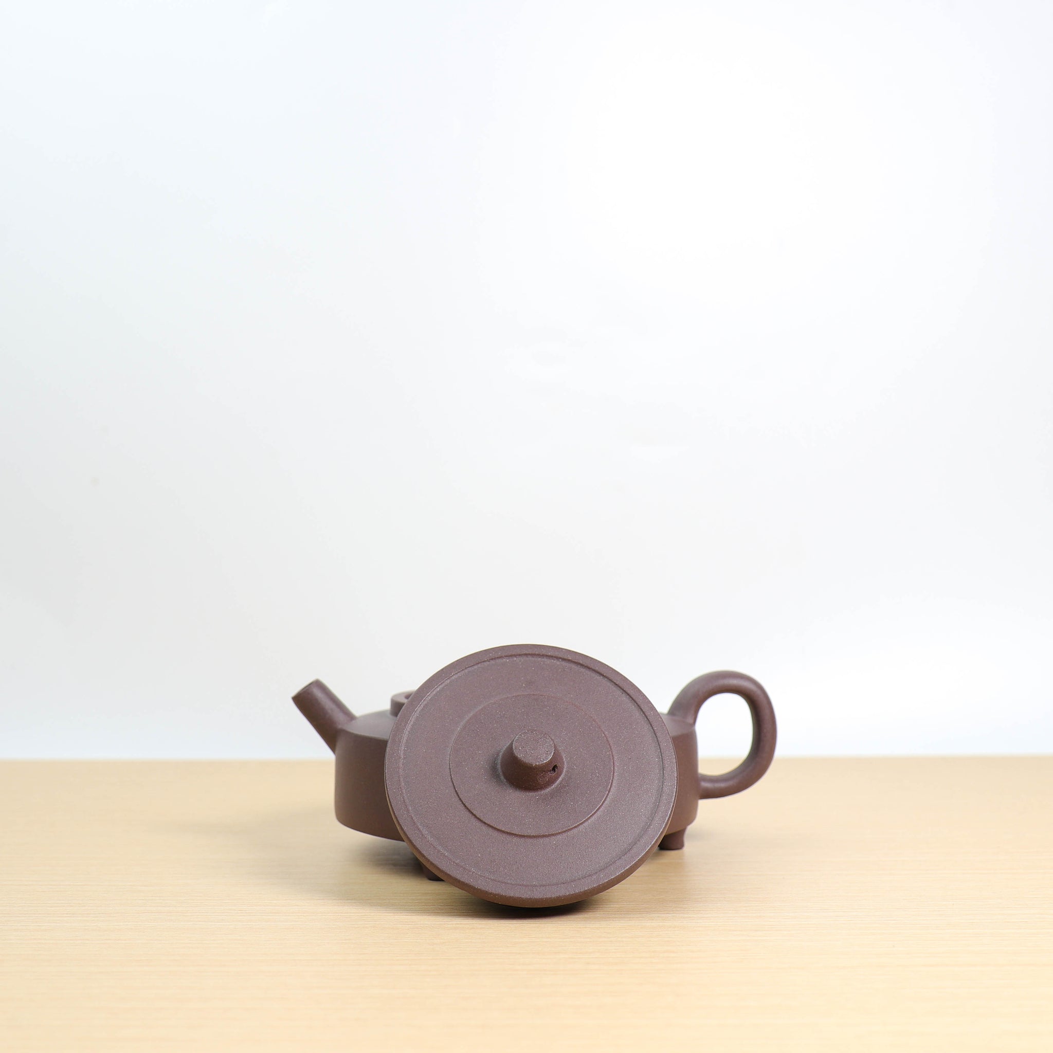 (Sold) [Small Weekly Plate] Violet Sky Blue Clay Purple Clay Teapot