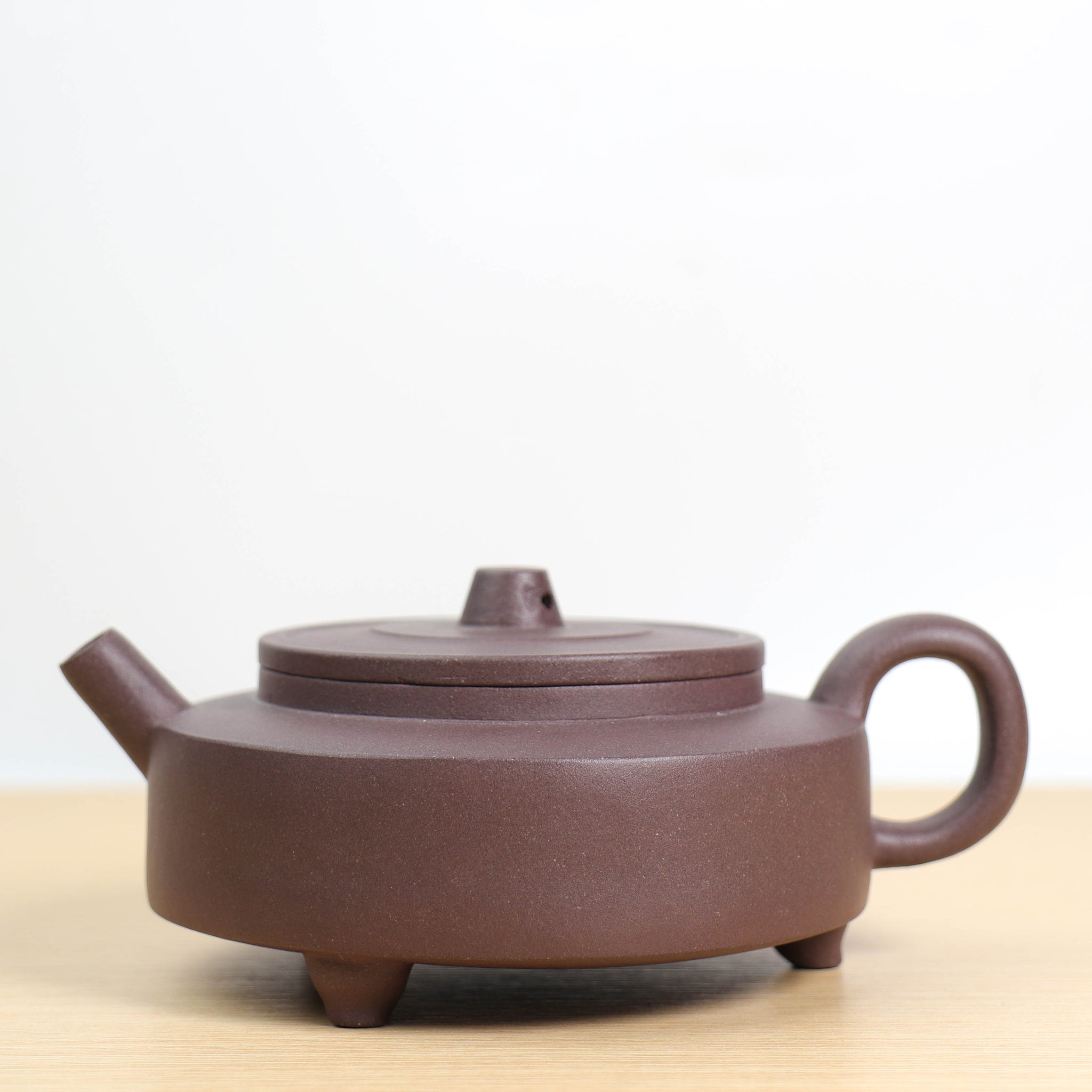 (Sold) [Small Weekly Plate] Violet Sky Blue Clay Purple Clay Teapot