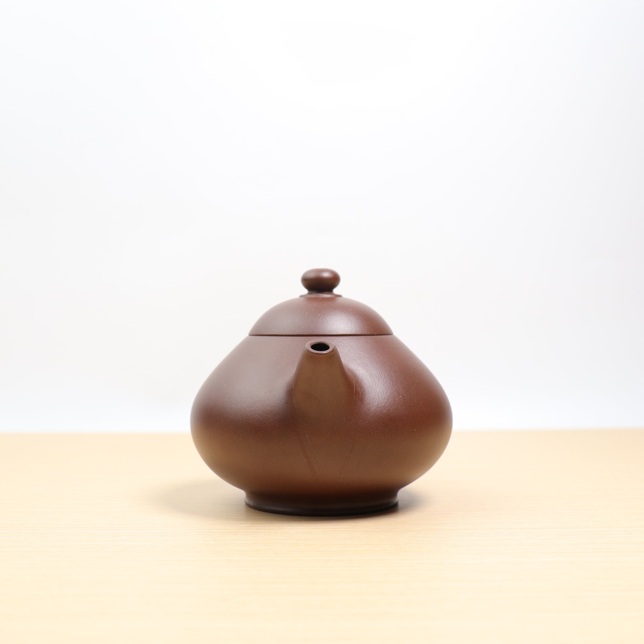 [Ruo Ou] Fully handmade original ore 1970s old purple clay and purple sand teapot