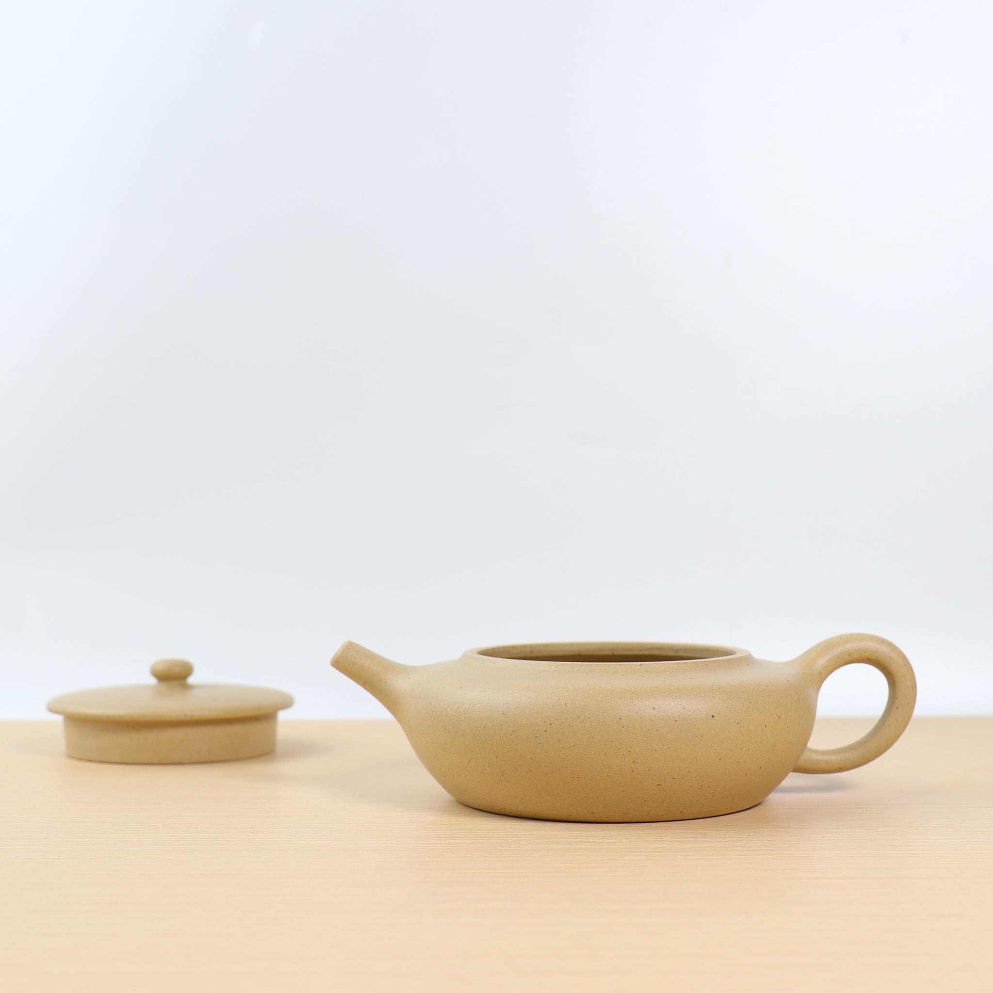 [Bian Chen] Fully handmade Benshan green clay and purple sand teapot