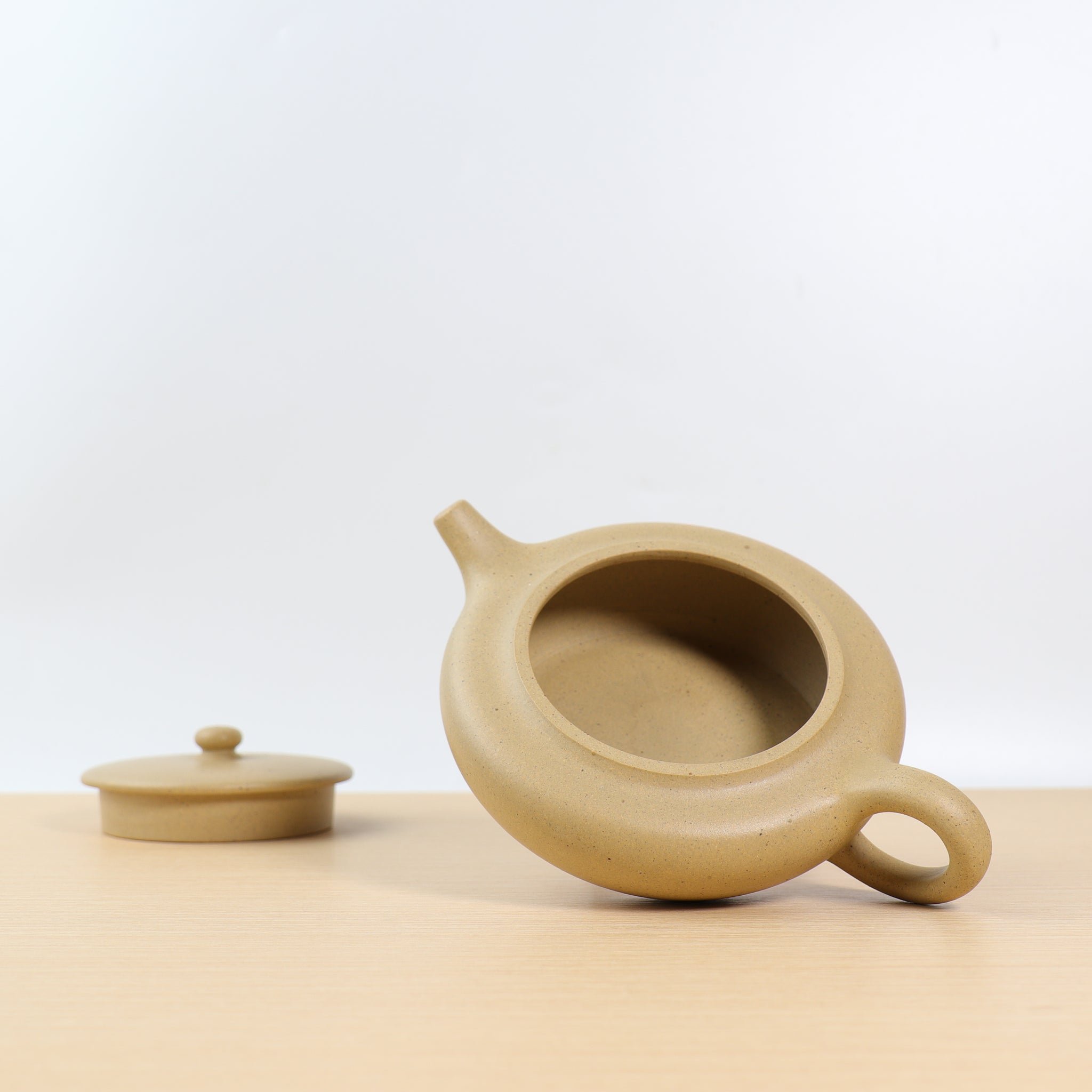 [Bian Chen] Fully handmade Benshan green clay and purple sand teapot