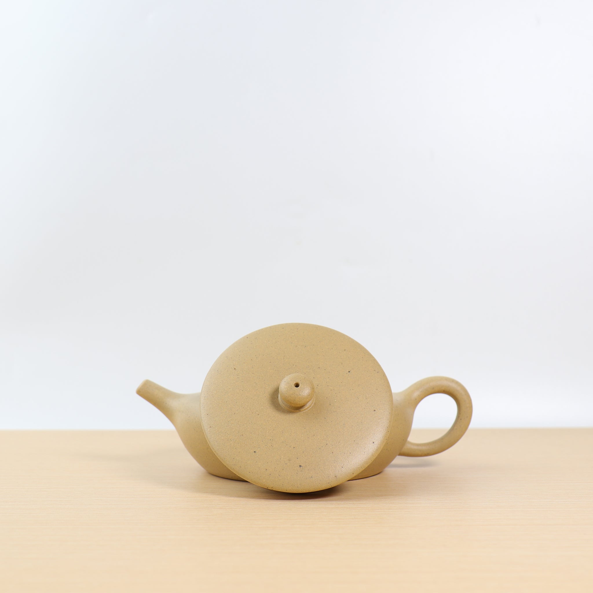 [Bian Chen] Fully handmade Benshan green clay and purple sand teapot