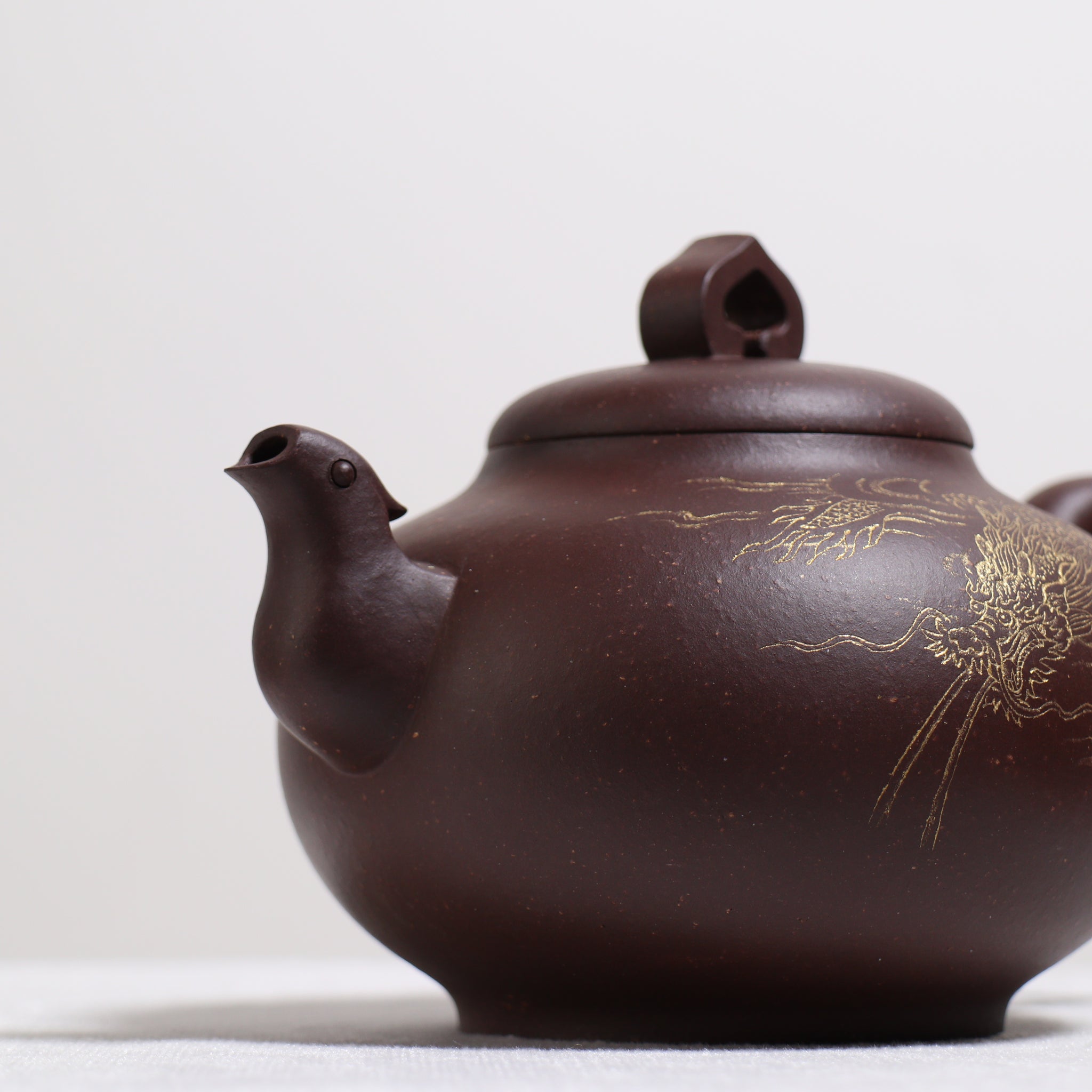 【Dragon and Phoenix Present】Purple Jade Gold Sand Purple Clay Teapot