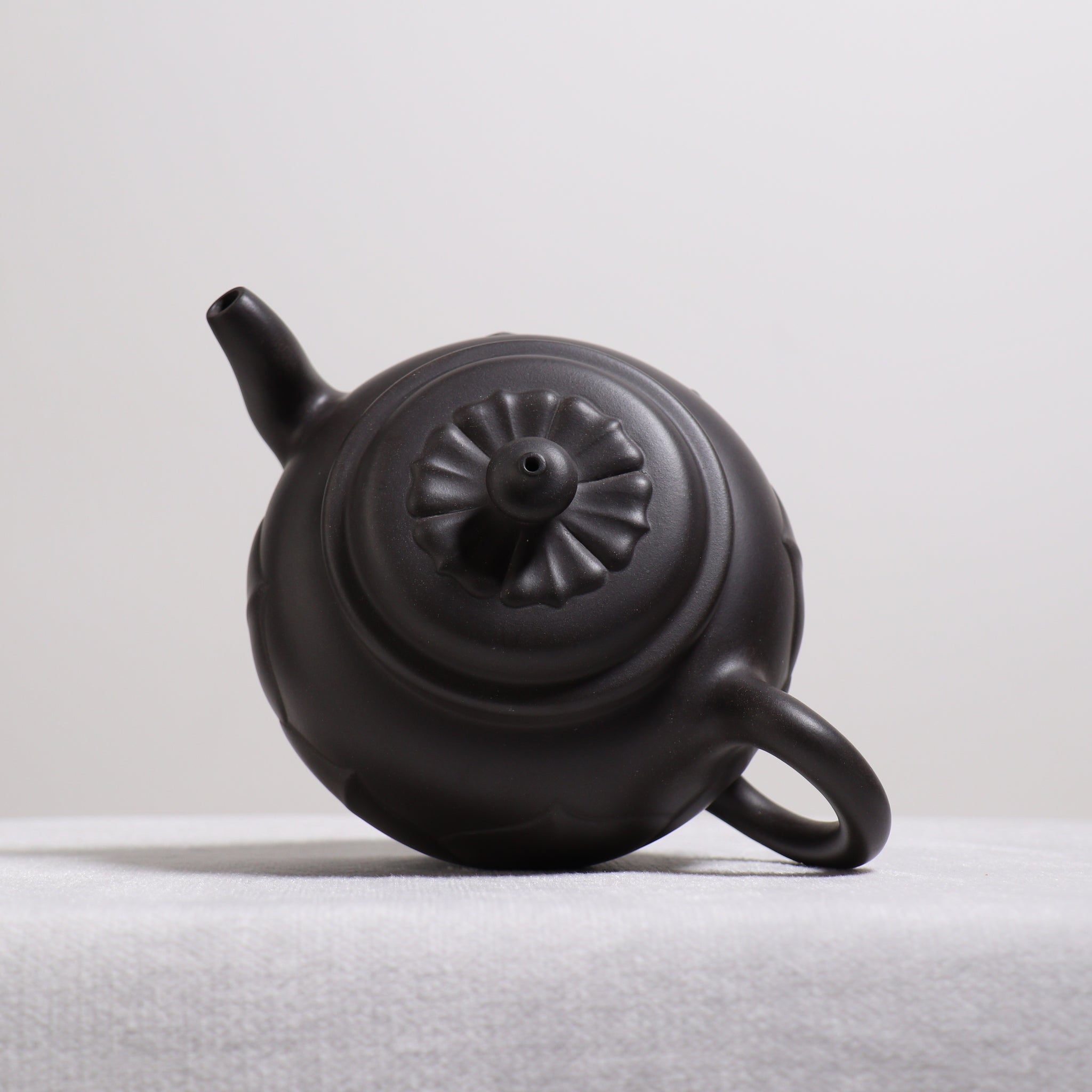 【Lianyi】Black material simple purple clay teapot