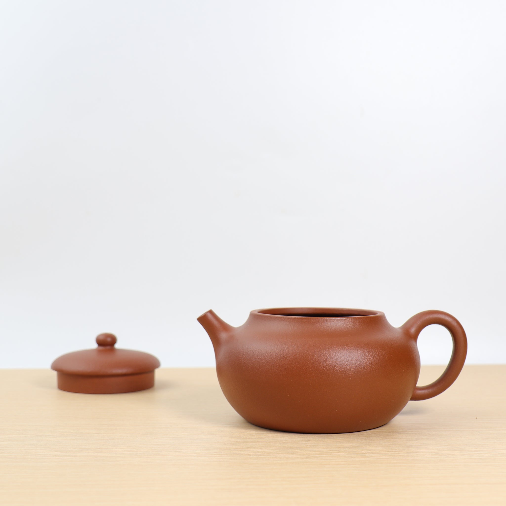 (Sold) *Disciple of Gao Xufeng* [Rong Xin] Fully handmade red clay and elegant purple clay teapot