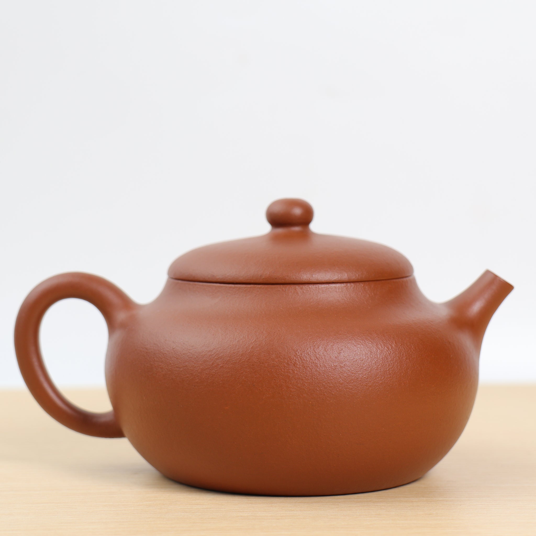 (Sold) *Disciple of Gao Xufeng* [Rong Xin] Fully handmade red clay and elegant purple clay teapot