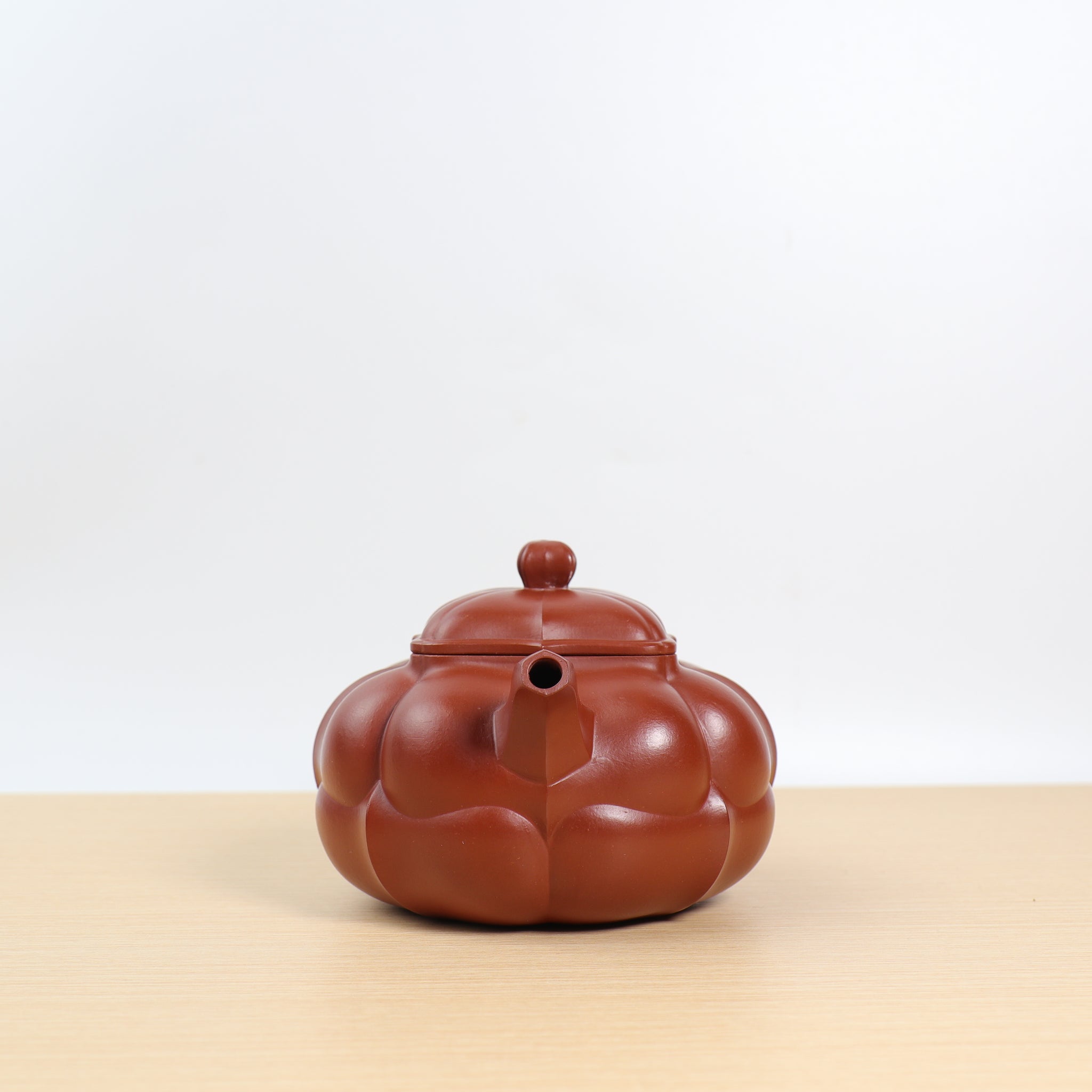 【Chrysanthemum teapot】Purple clay teapot with red mud rib pattern