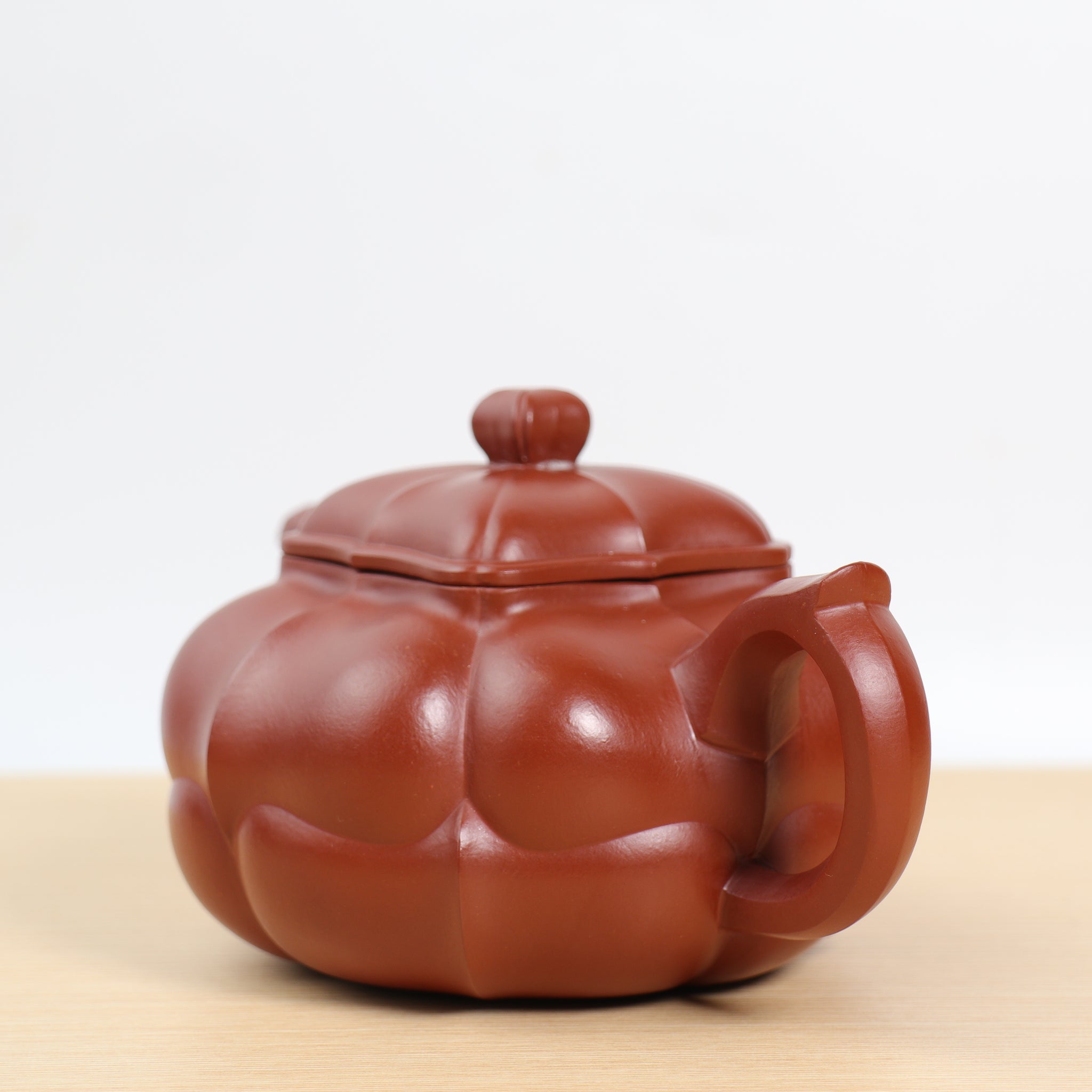 【Chrysanthemum teapot】Purple clay teapot with red mud rib pattern