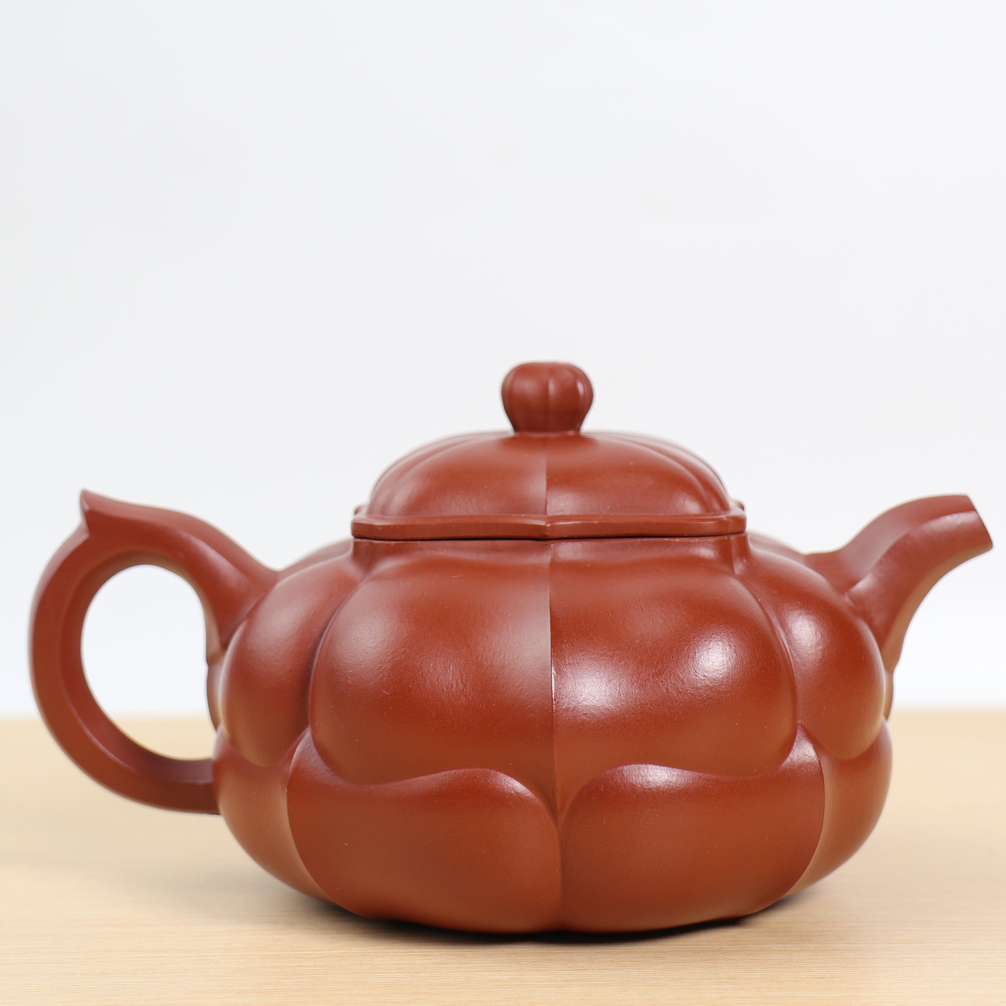 【Chrysanthemum teapot】Purple clay teapot with red mud rib pattern