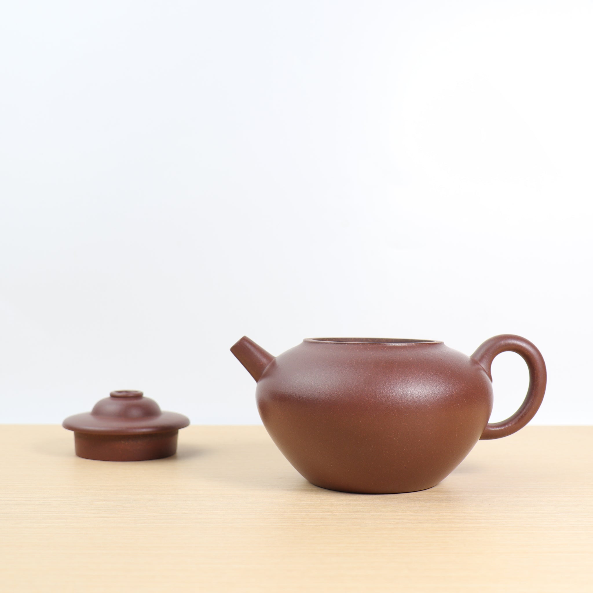 [Doo Hat] Blue and Purple Clay Teapot with Bottom Slot