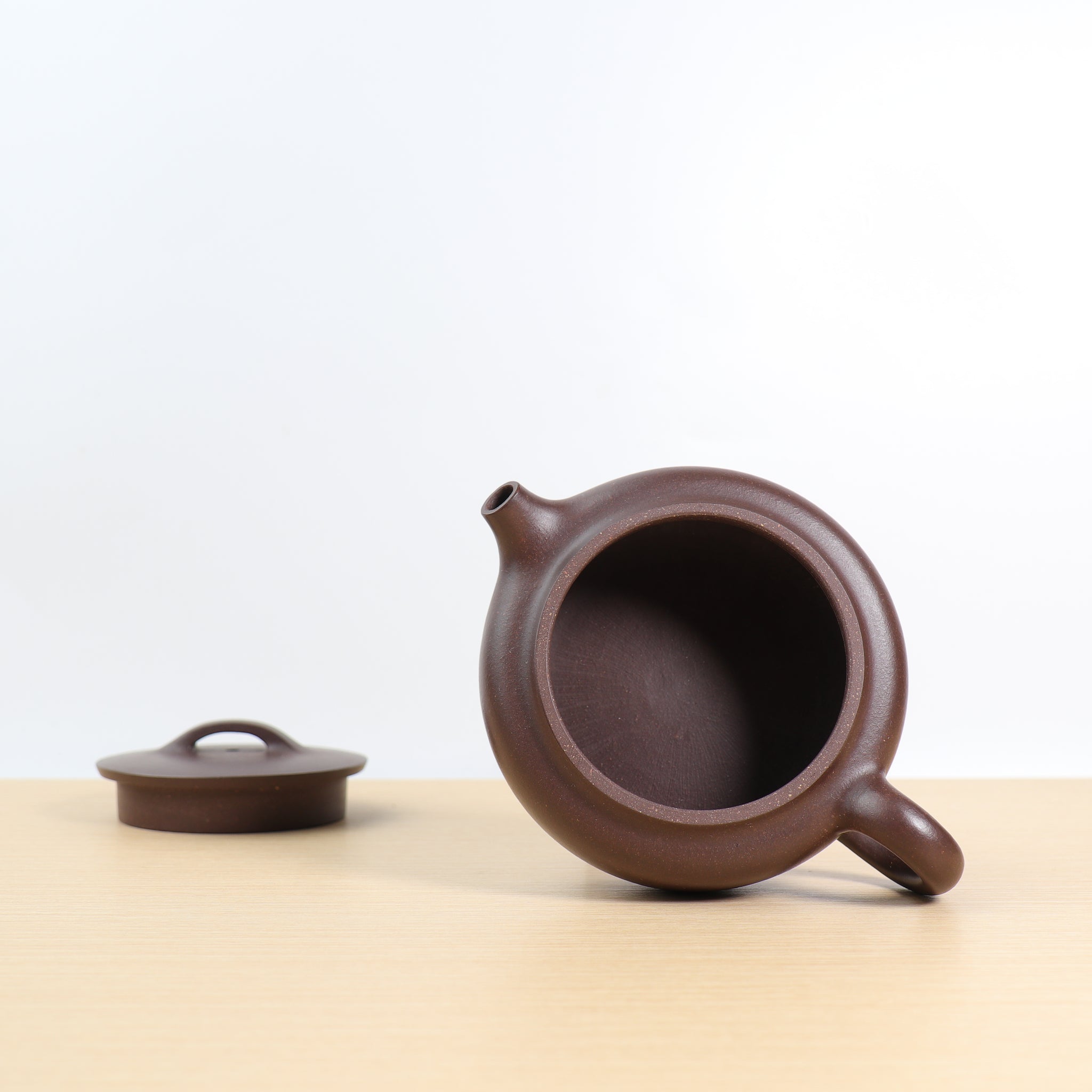 (Sold) [Xiaojinglan] Original ore old purple clay inlaid with silver wire purple sand teapot