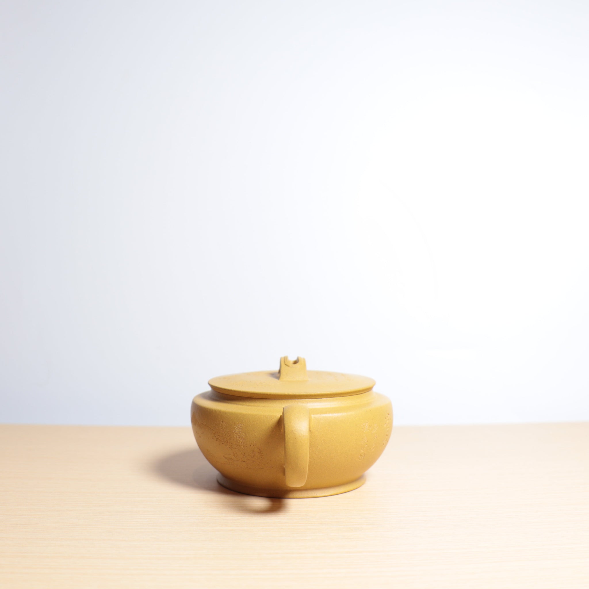 【大韻漢瓦】原礦黃金段泥刻畫紫砂茶壺