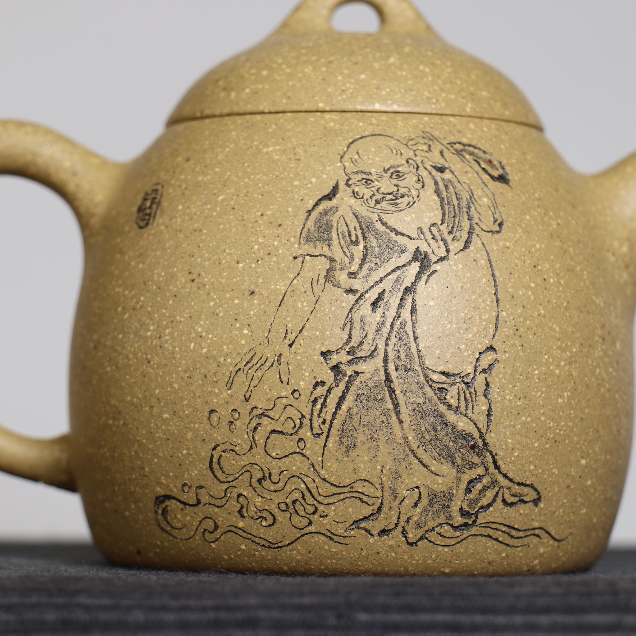 [Qin Quan] Fully handmade purple sand teapot with yellow section clay and universe picture