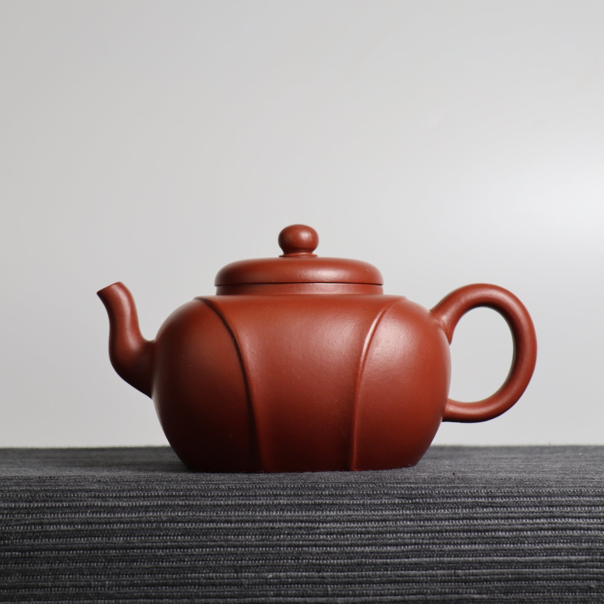 【龍帶】原礦大紅袍茶壺