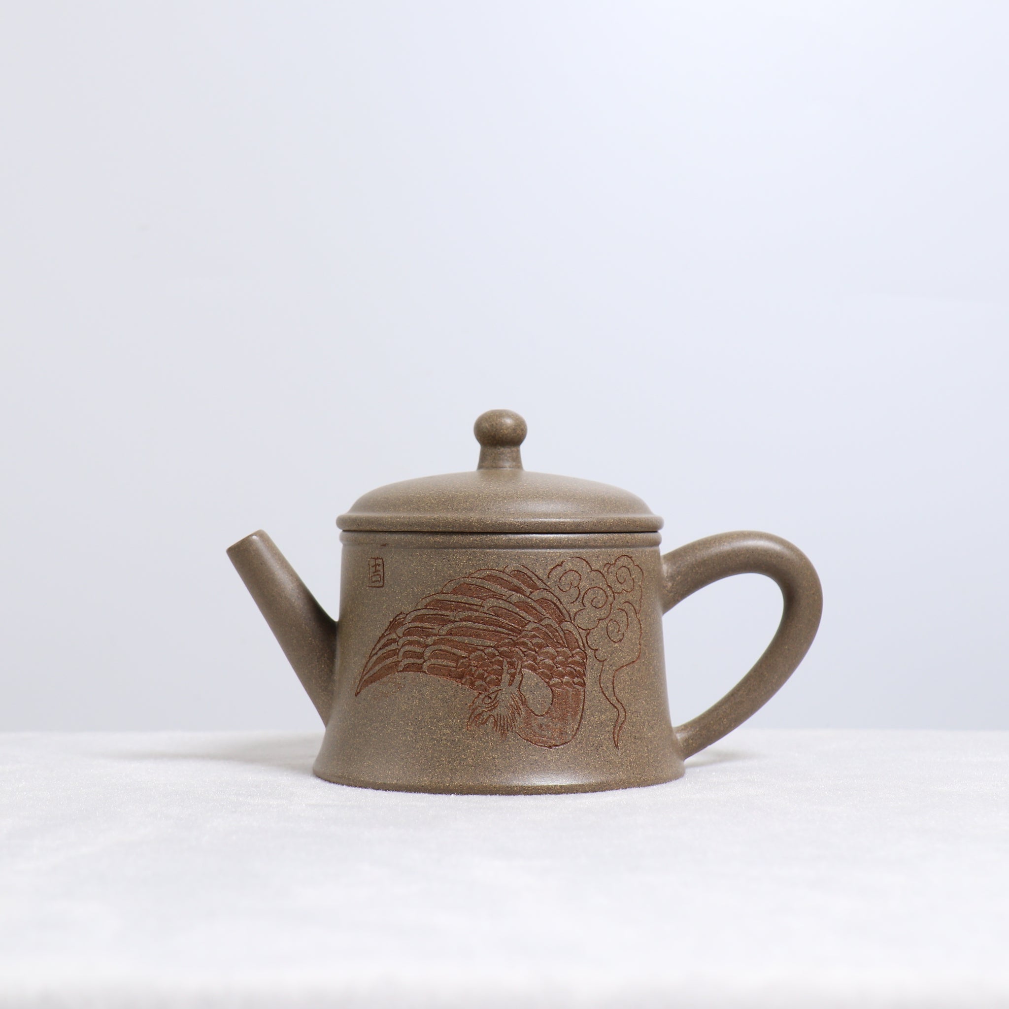 （已售出）【雲天】青灰段泥刻畫紫砂茶壺